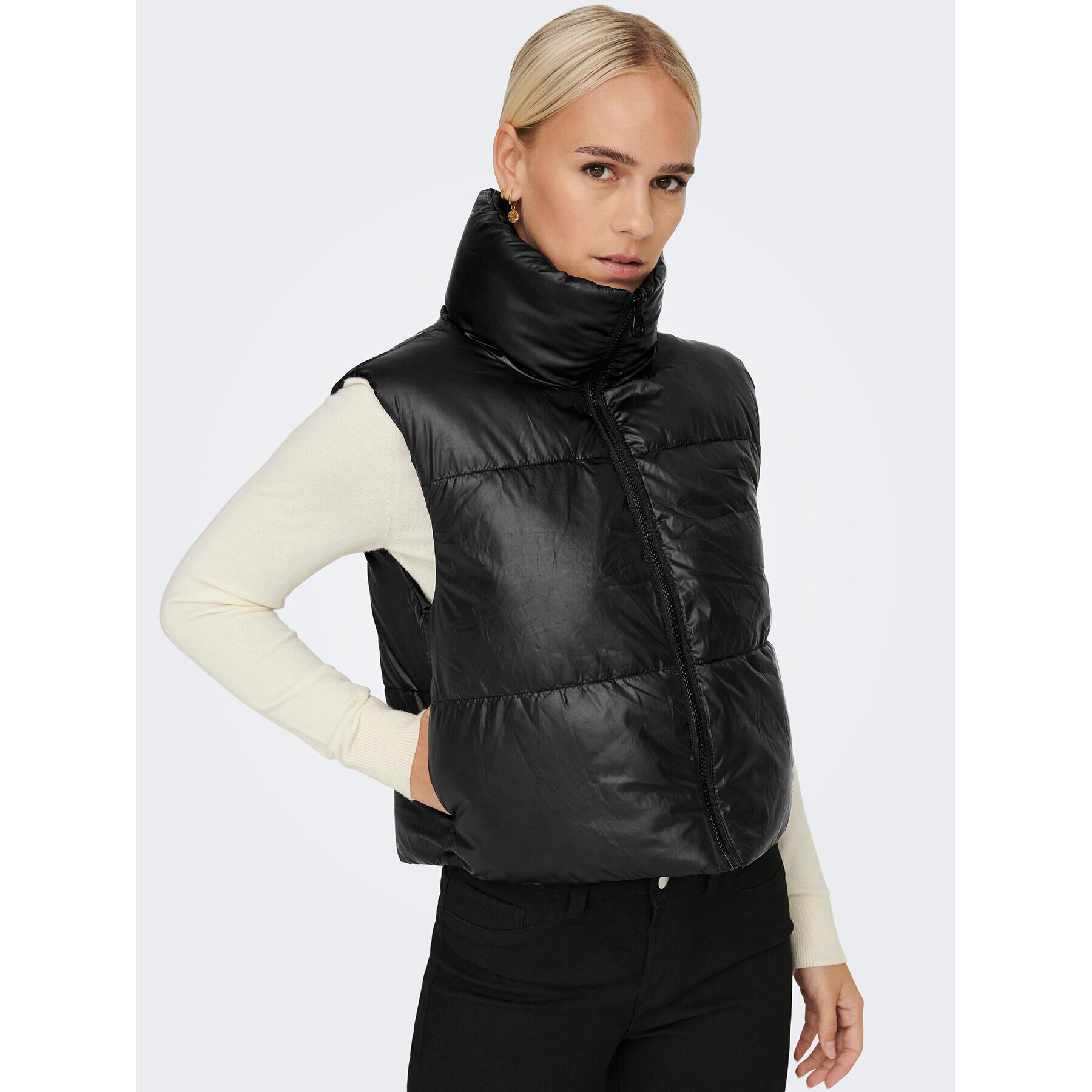 ONLY Елек Ricky 15245572 Черен Regular Fit - Pepit.bg