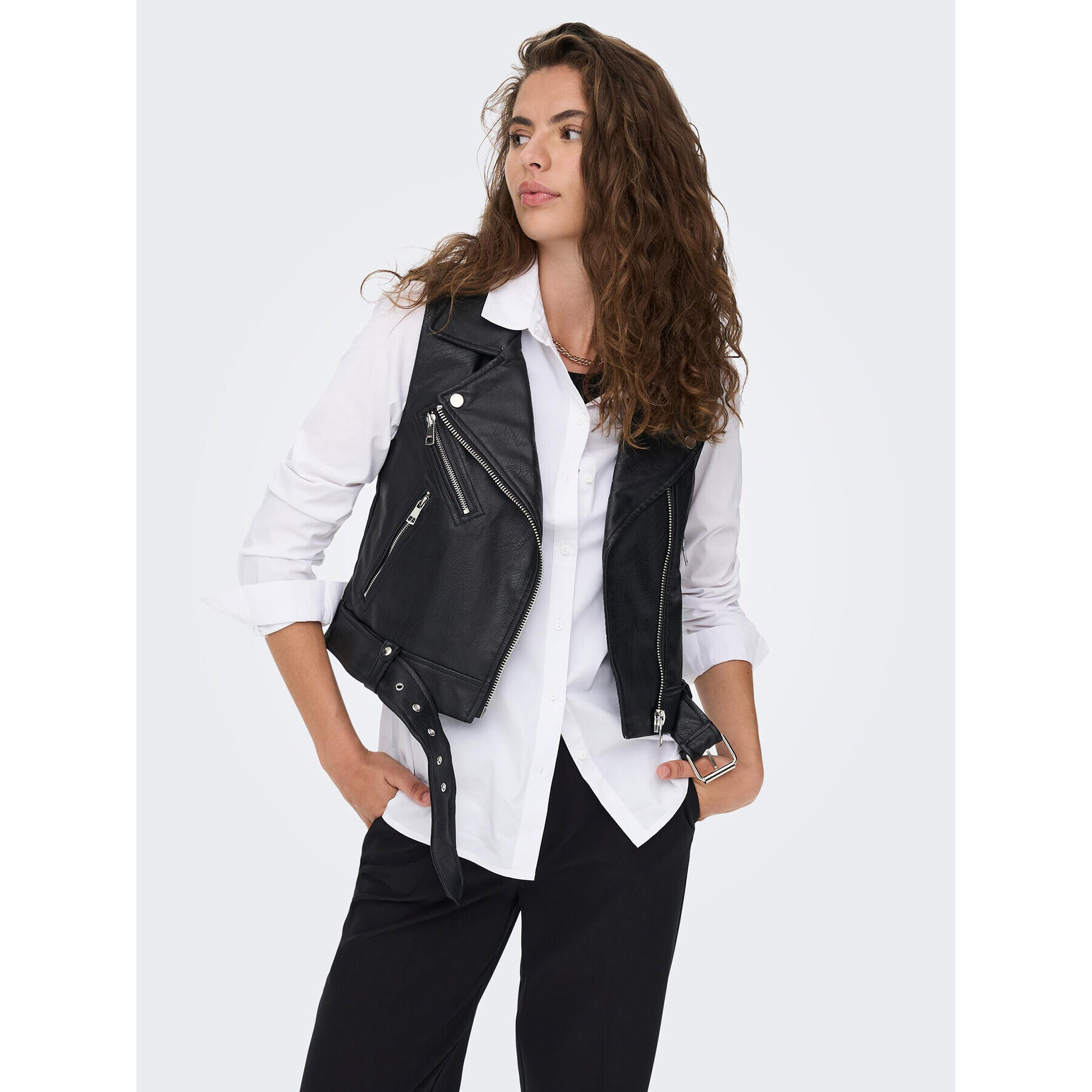 ONLY Елек Vera 15239240 Черен Regular Fit - Pepit.bg