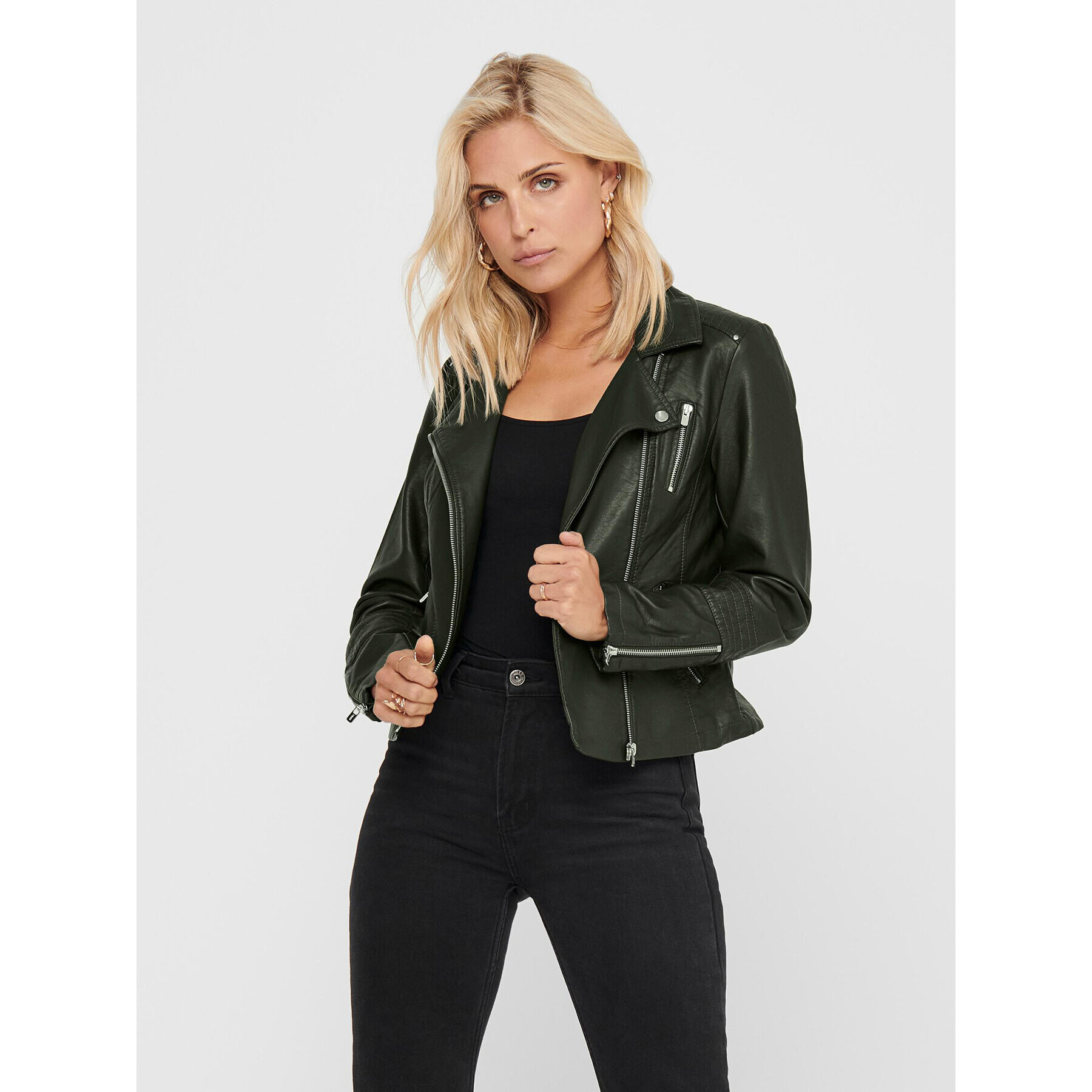 ONLY Яке от имитация на кожа 15153079 Зелен Regular Fit - Pepit.bg
