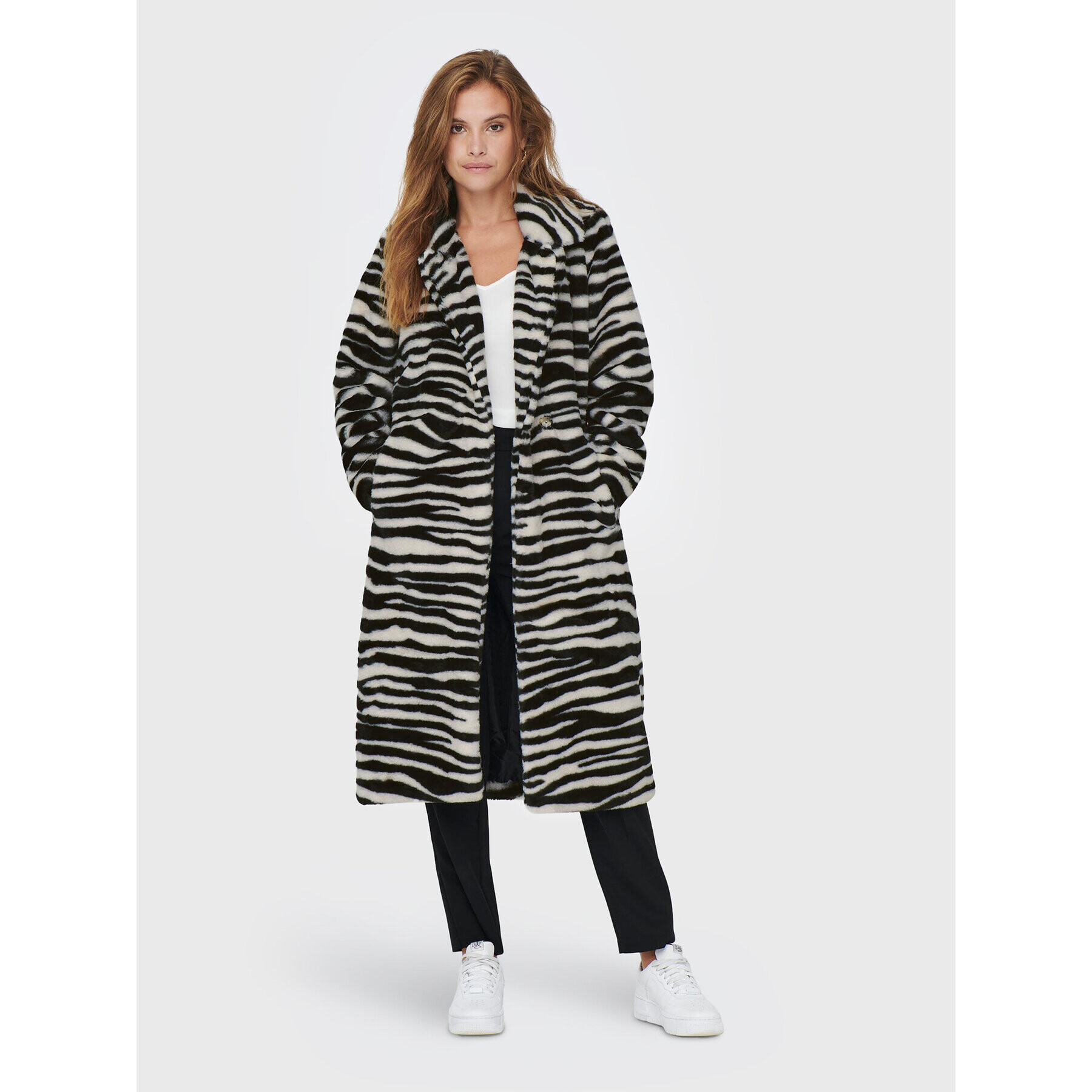 ONLY Кожено палто Bene 15262753 Черен Regular Fit - Pepit.bg