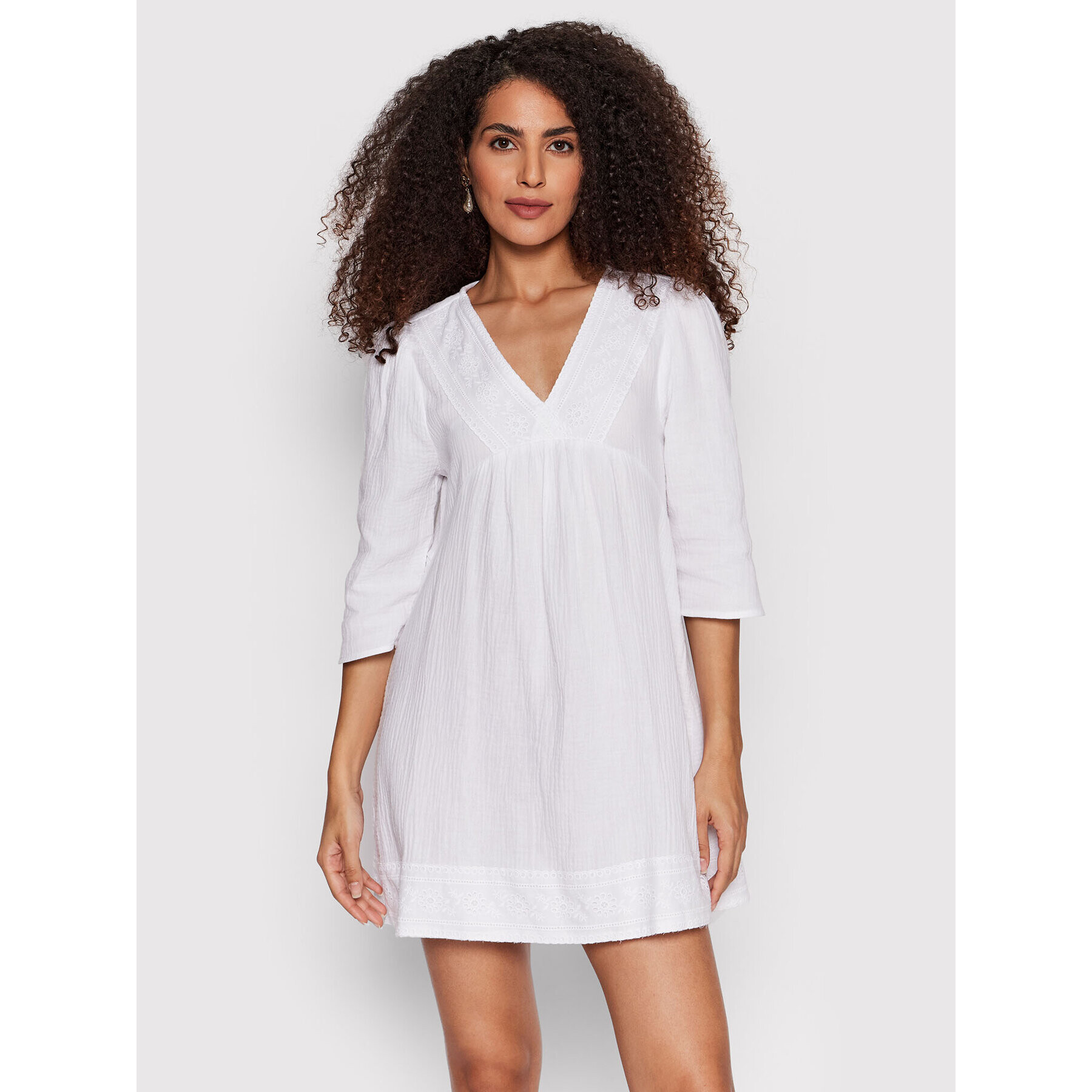 ONLY Лятна рокля Thyra 15257698 Бял Relaxed Fit - Pepit.bg