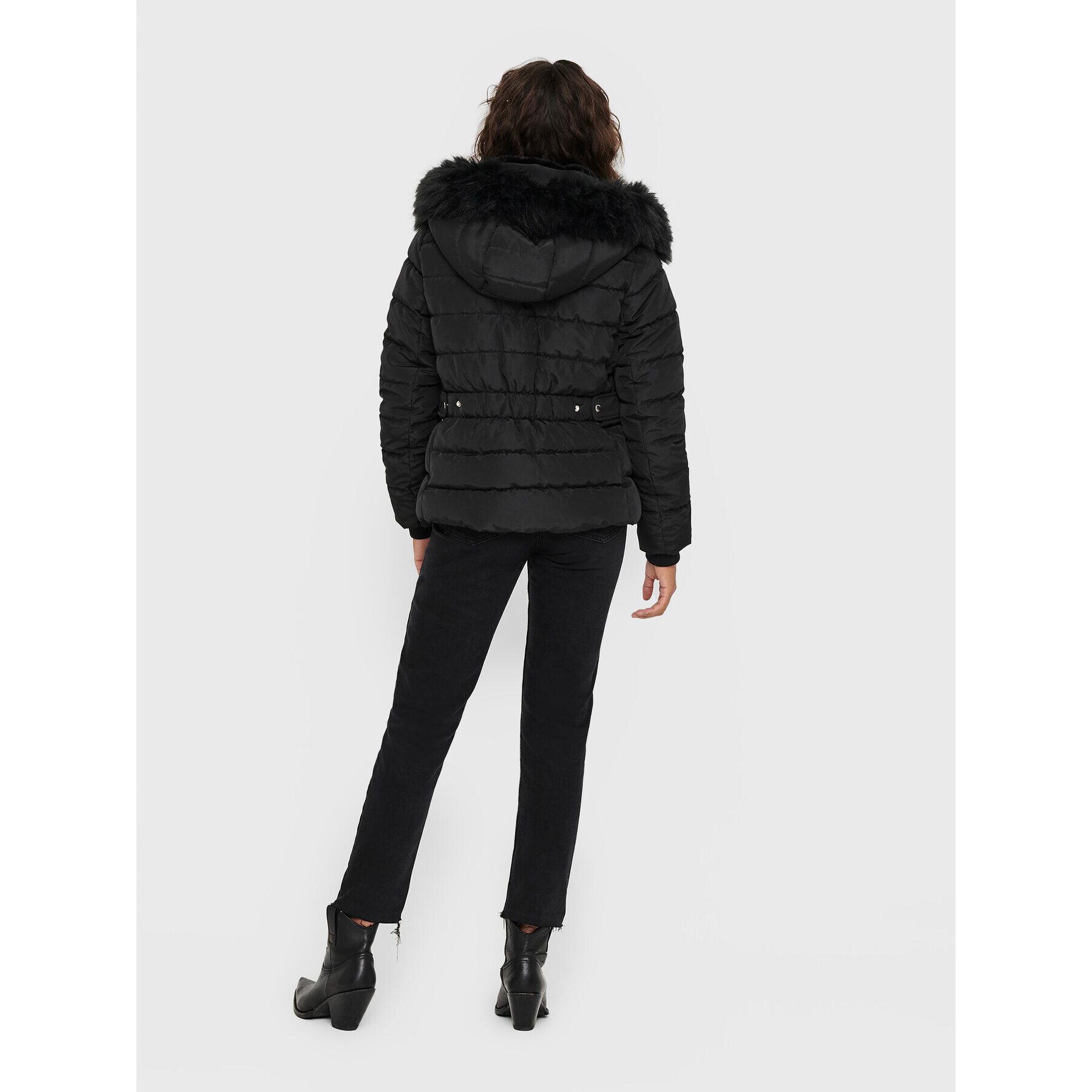 ONLY Пухено яке Camilla 15204607 Черен Regular Fit - Pepit.bg