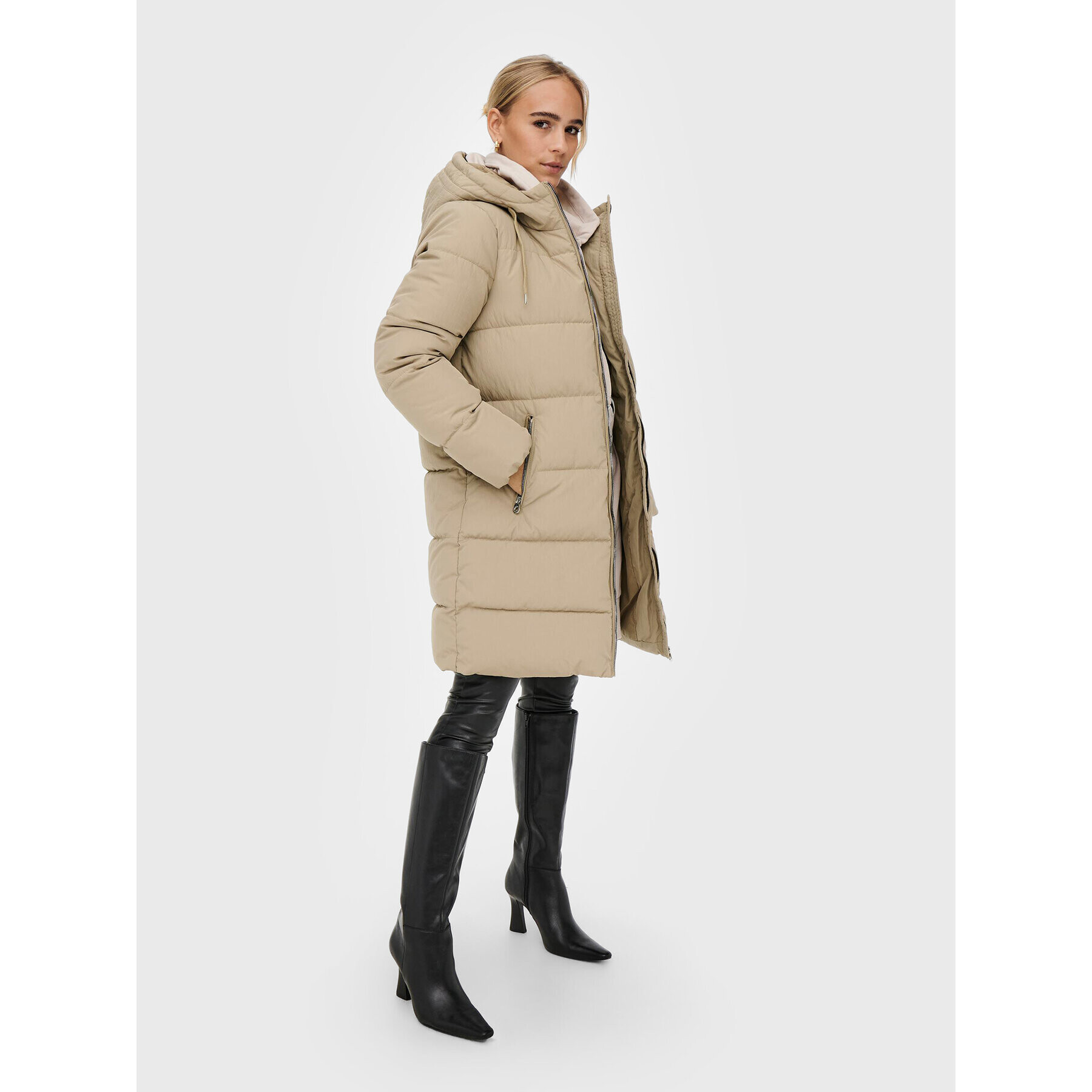 ONLY Пухено яке Dolly 15205369 Бежов Regular Fit - Pepit.bg