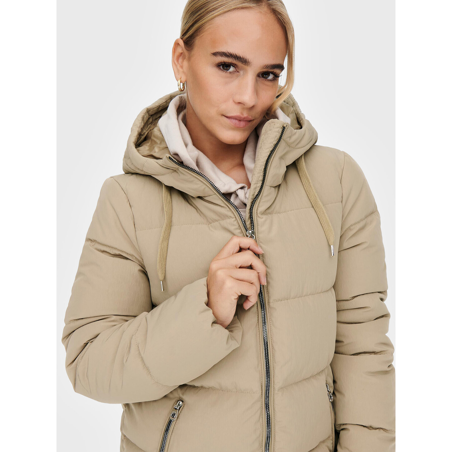 ONLY Пухено яке Dolly 15205369 Бежов Regular Fit - Pepit.bg