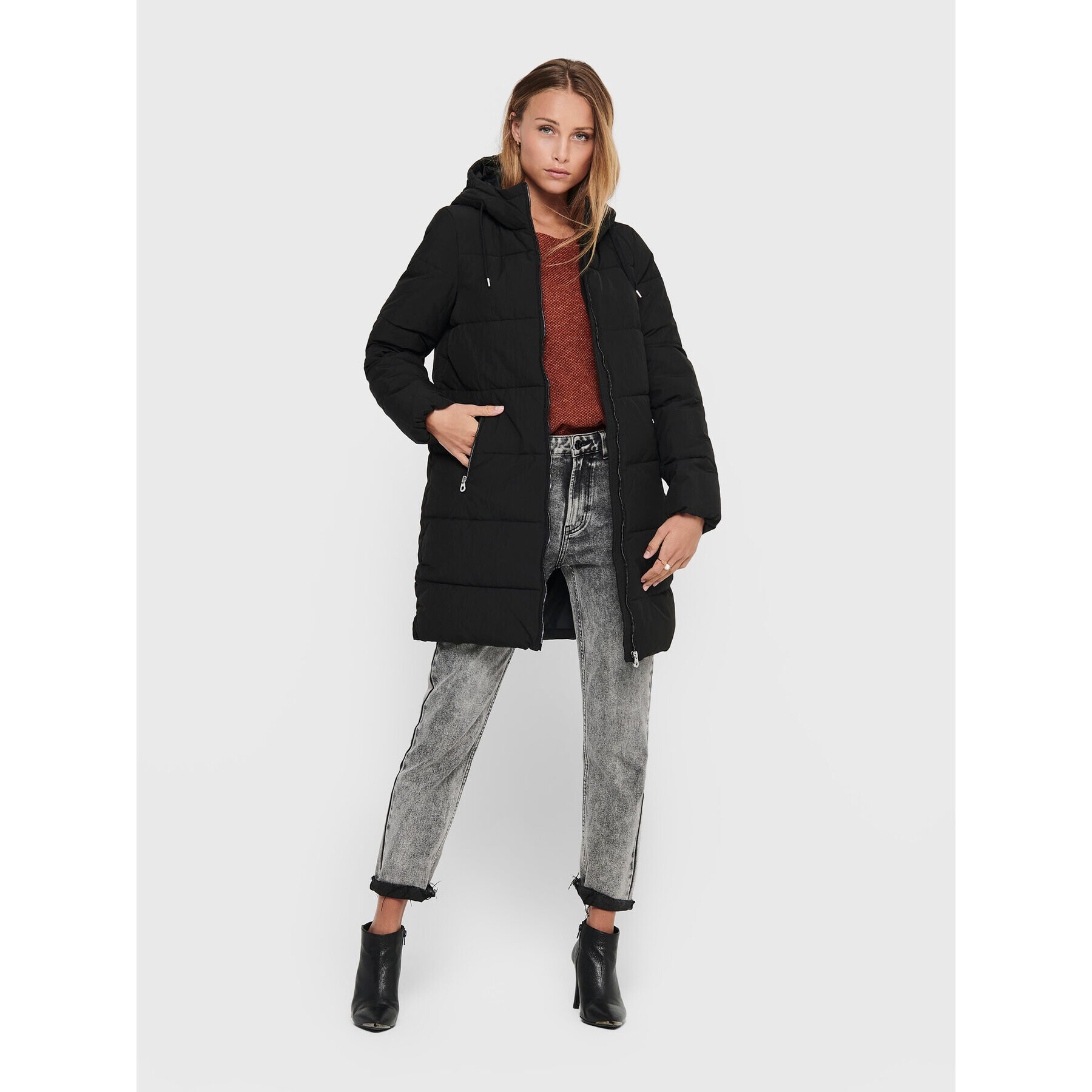 ONLY Пухено яке Dolly 15205369 Черен Regular Fit - Pepit.bg