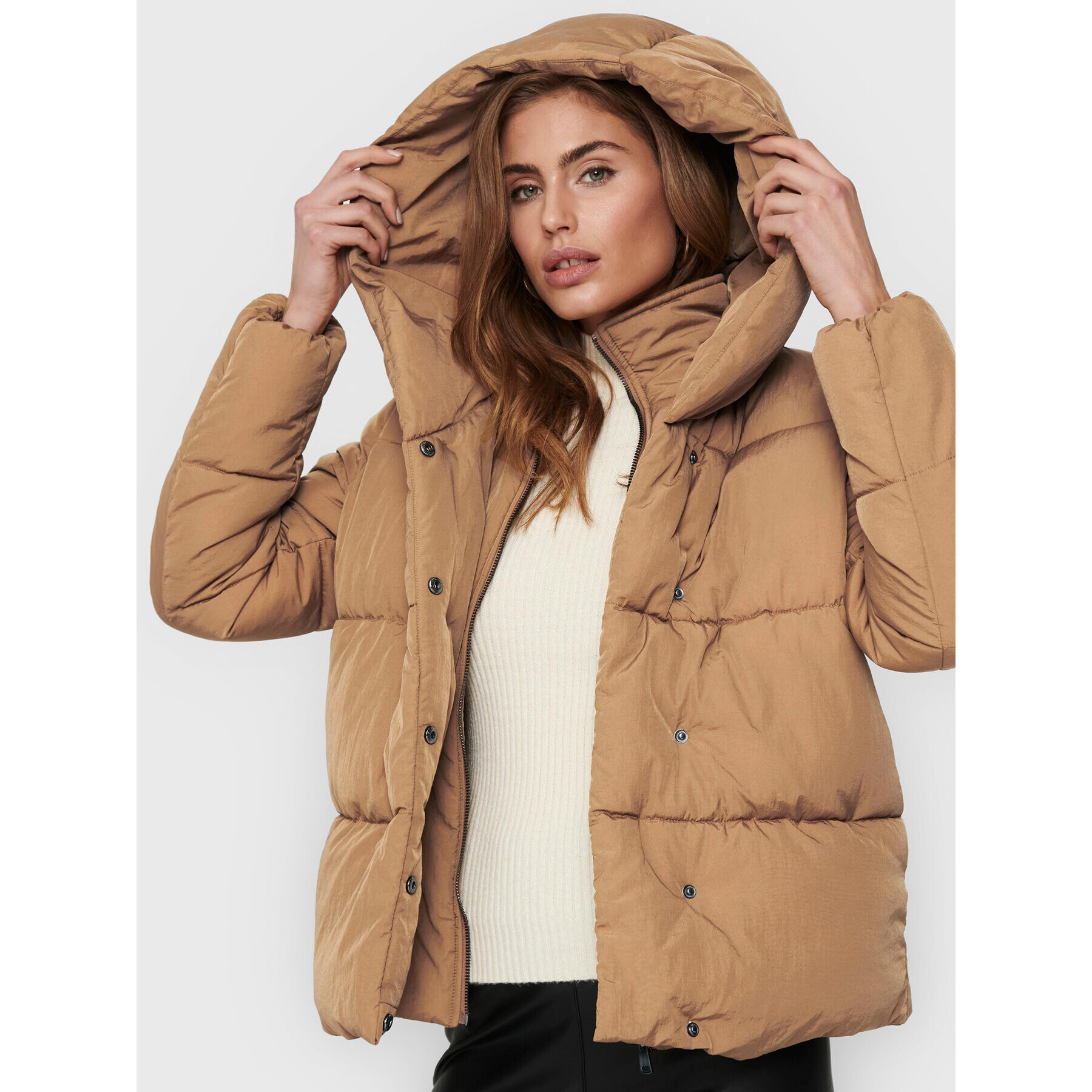 ONLY Пухено яке Sydney 15231475 Кафяв Regular Fit - Pepit.bg
