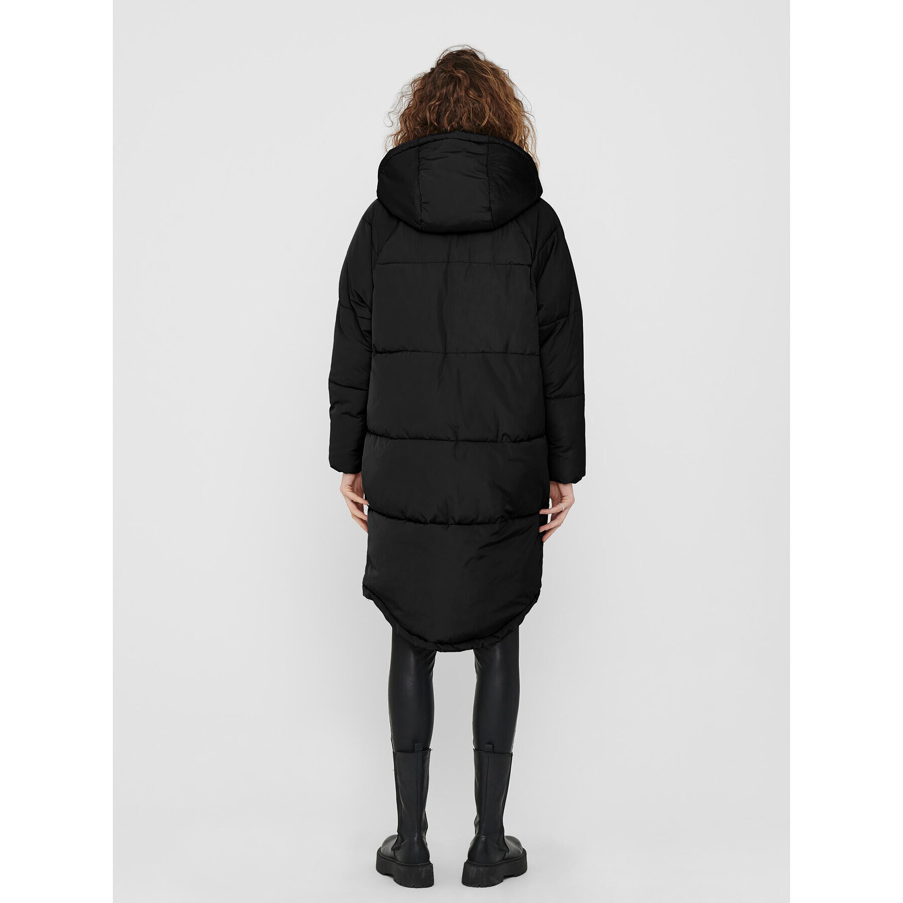 ONLY Пухено яке 15160167 Черен Relaxed Fit - Pepit.bg