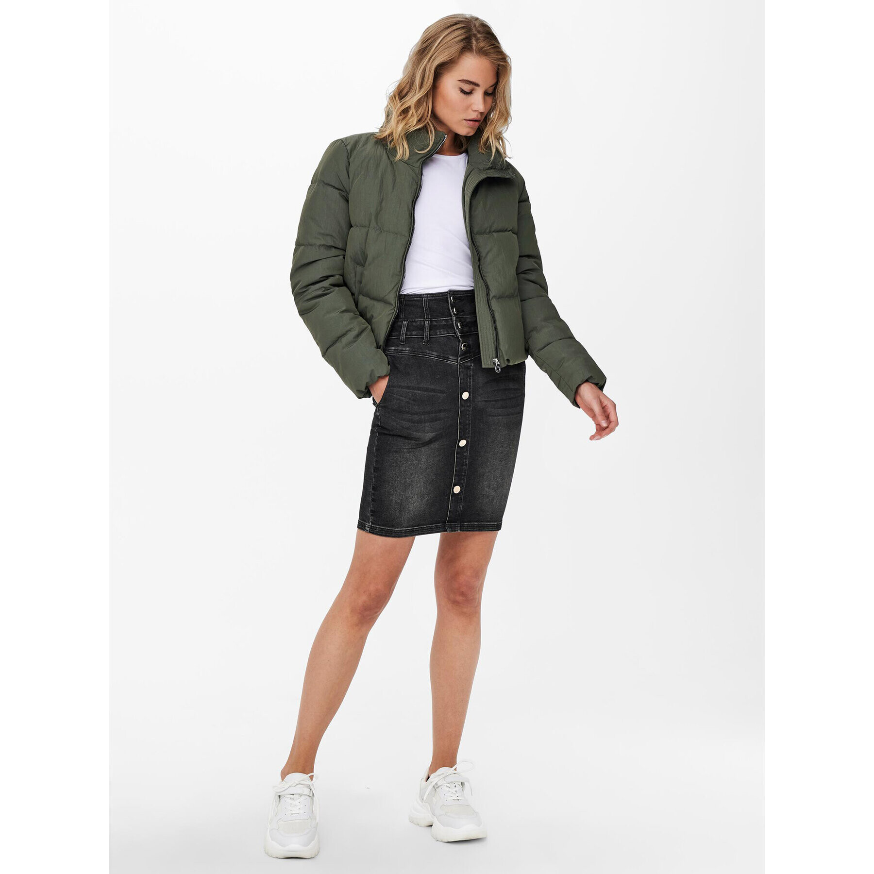 ONLY Пухено яке 15205371 Зелен Regular Fit - Pepit.bg