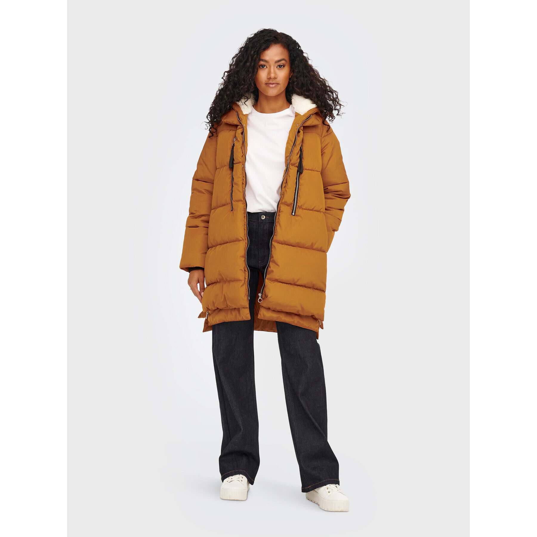 ONLY Пухено яке 15230125 Кафяв Regular Fit - Pepit.bg
