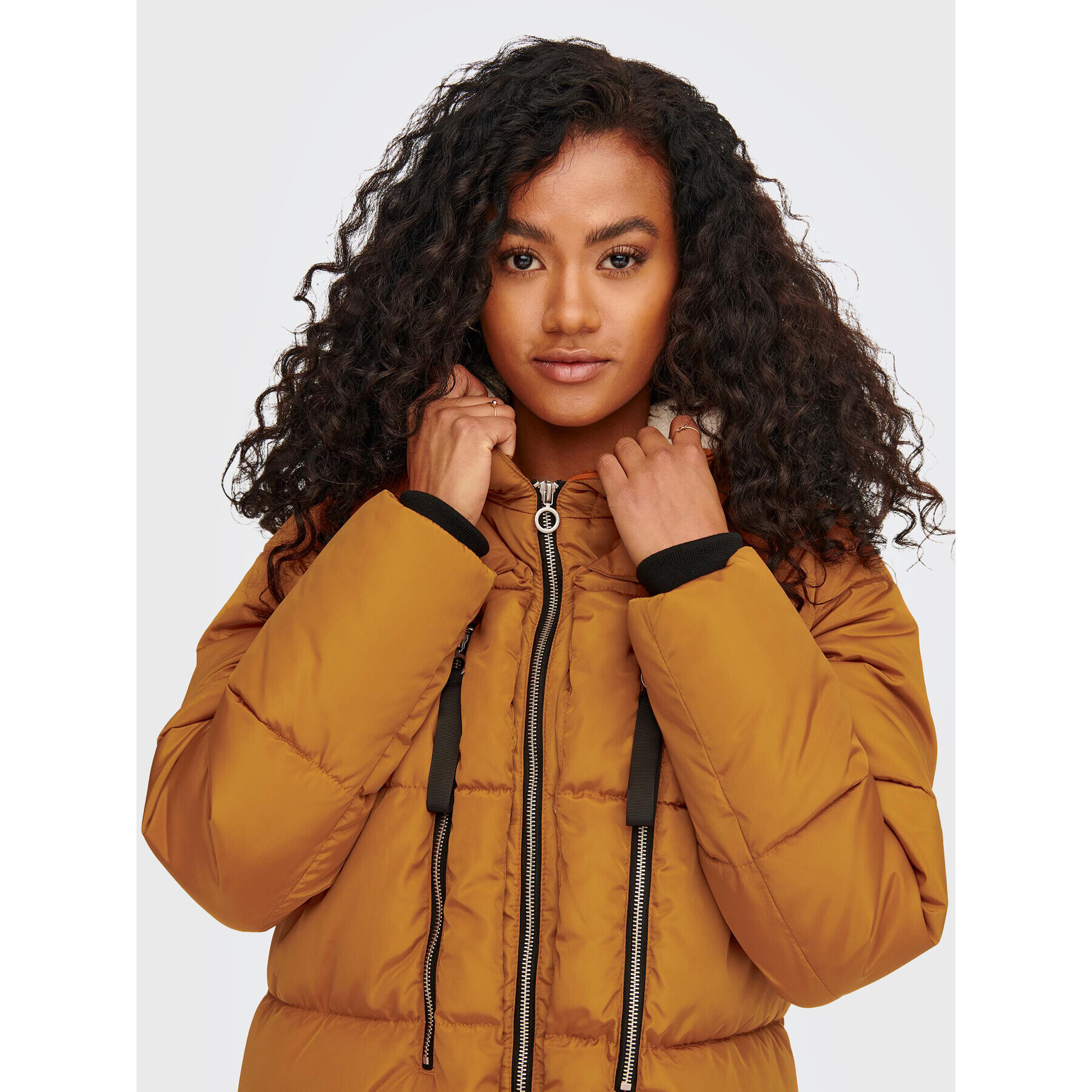 ONLY Пухено яке 15230125 Кафяв Regular Fit - Pepit.bg