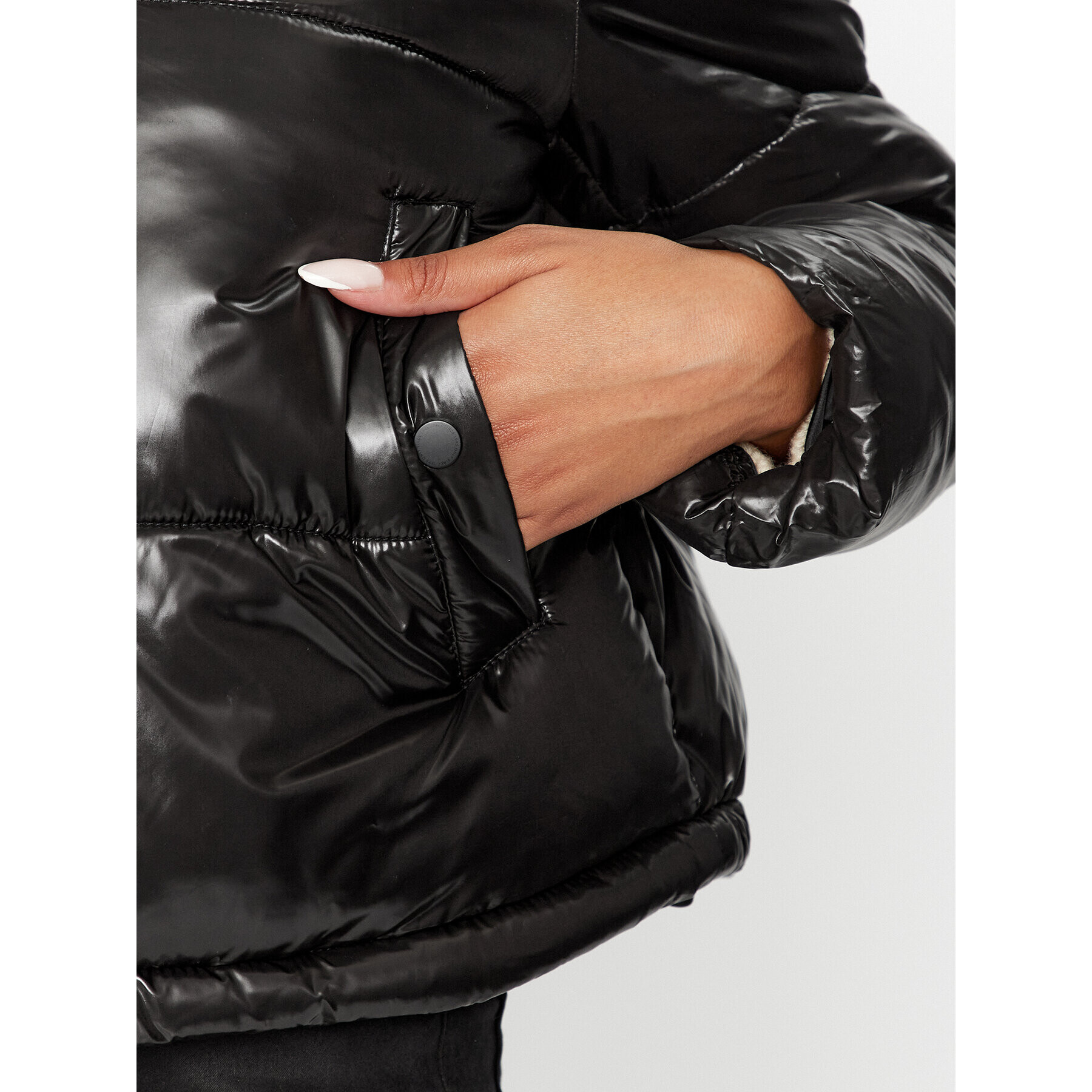 ONLY Пухено яке 15292628 Черен Regular Fit - Pepit.bg