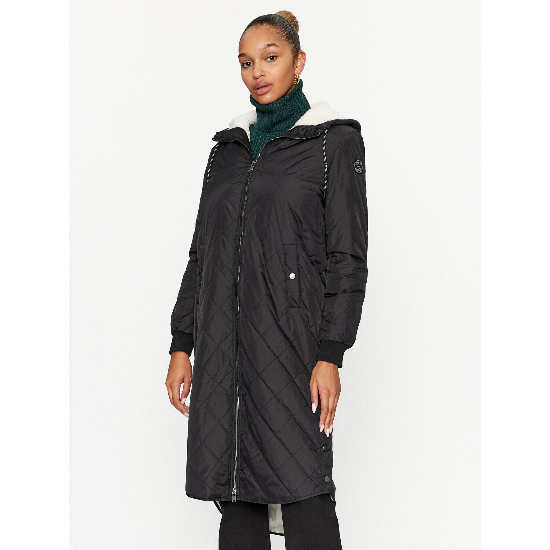 ONLY Пухено яке 15295389 Черен Regular Fit - Pepit.bg