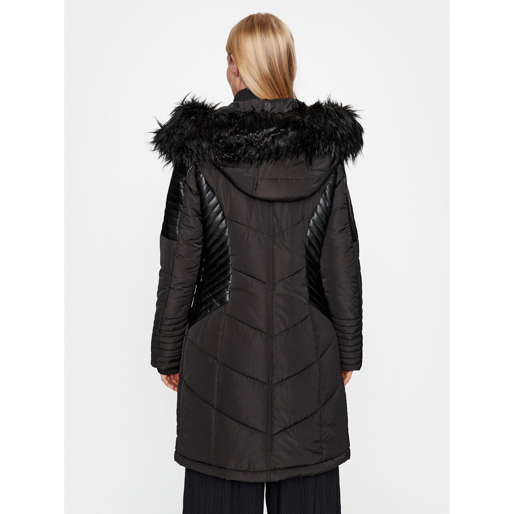 ONLY Пухено яке 15295396 Черен Regular Fit - Pepit.bg