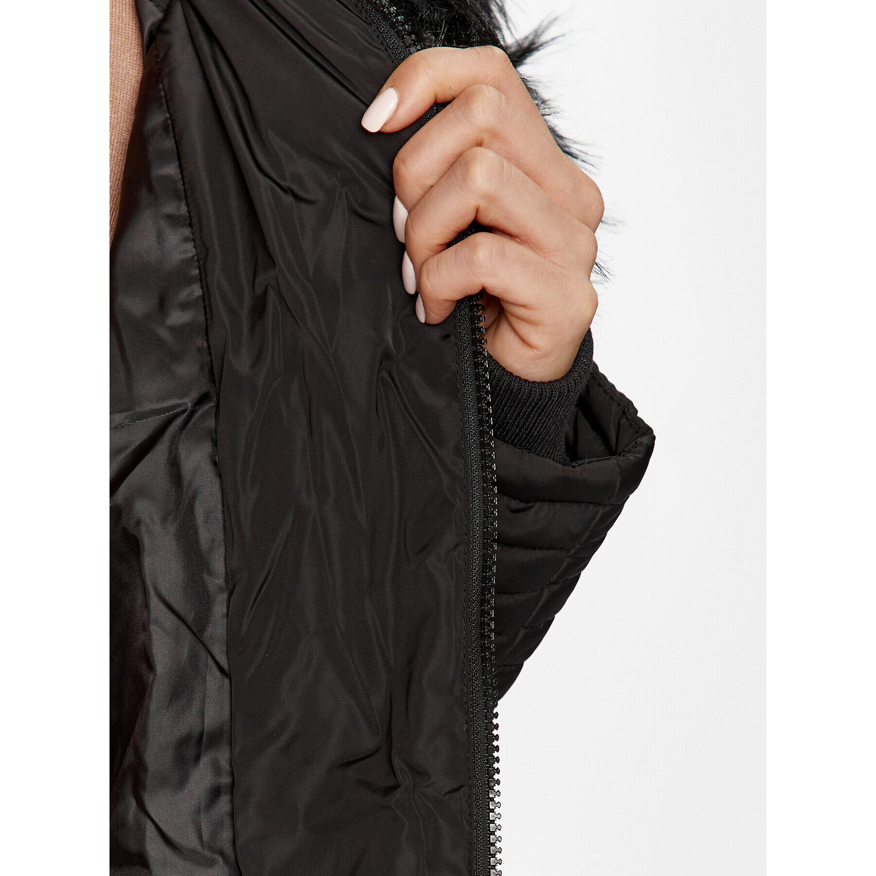 ONLY Пухено яке 15295396 Черен Regular Fit - Pepit.bg
