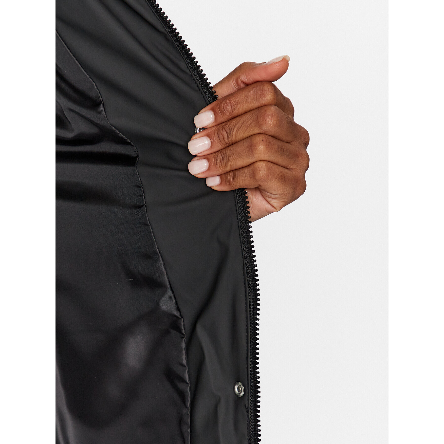 ONLY Пухено яке 15299137 Черен Relaxed Fit - Pepit.bg