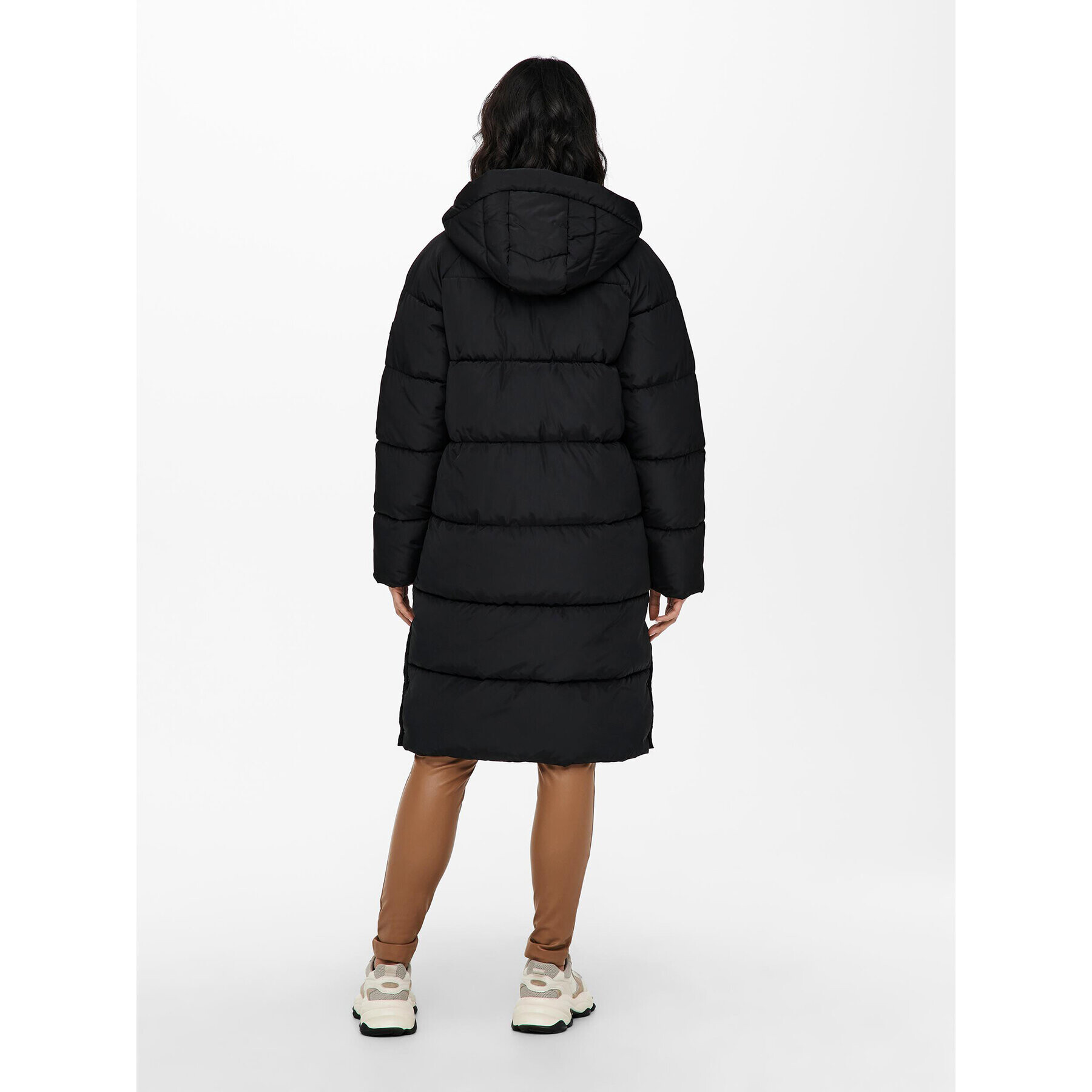 ONLY Пухено яке Amanda 15233425 Черен Regular Fit - Pepit.bg