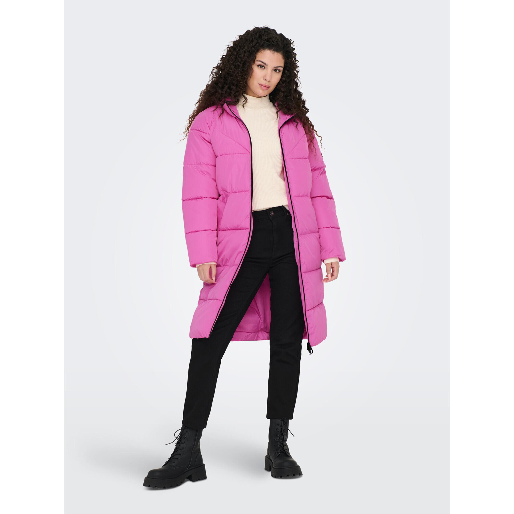 ONLY Пухено яке Amanda 15233425 Розов Regular Fit - Pepit.bg