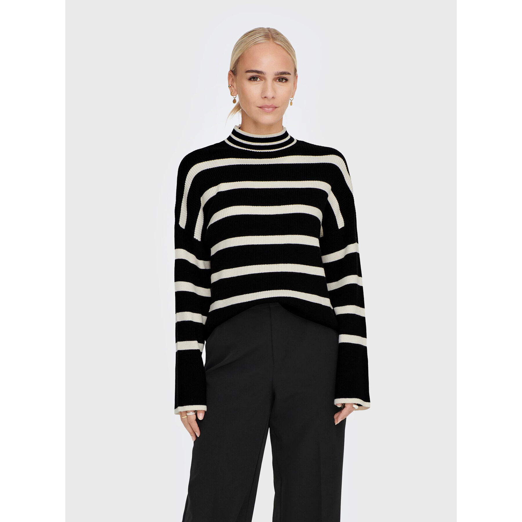 ONLY Пуловер Libi 15259096 Черен Regular Fit - Pepit.bg