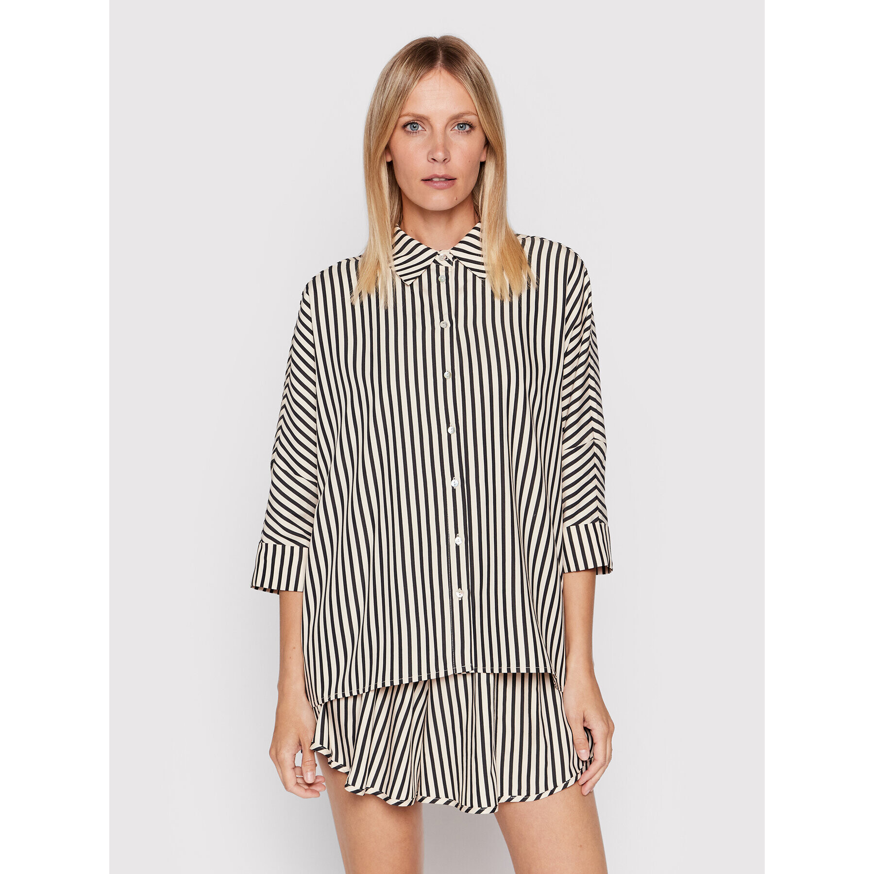 ONLY Риза Sweet 15256307 Черен Relaxed Fit - Pepit.bg