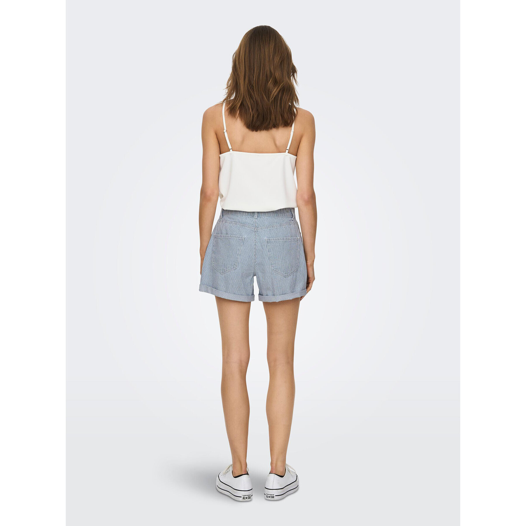 ONLY Шорти от плат 15289452 Син Mom Fit - Pepit.bg