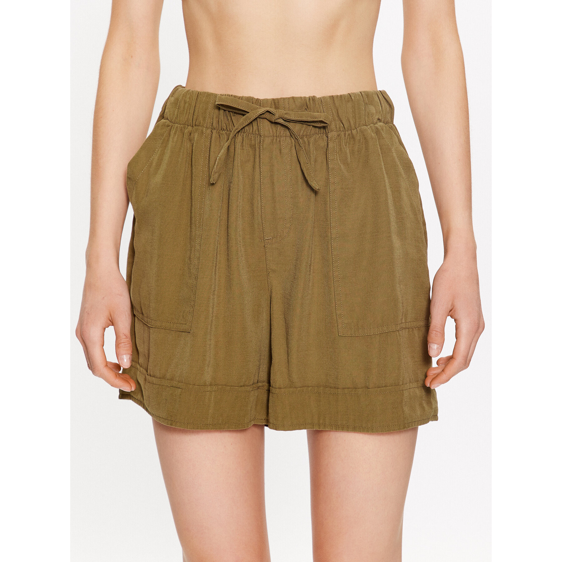 ONLY Шорти от плат 15291256 Зелен Regular Fit - Pepit.bg