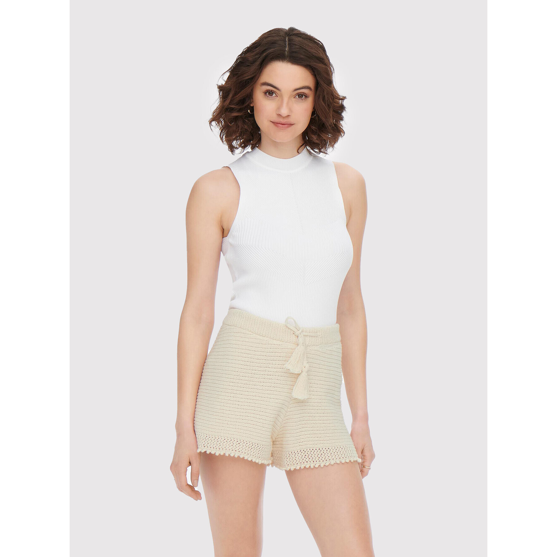 ONLY Шорти от плат Summer 15256565 Бежов Regular Fit - Pepit.bg