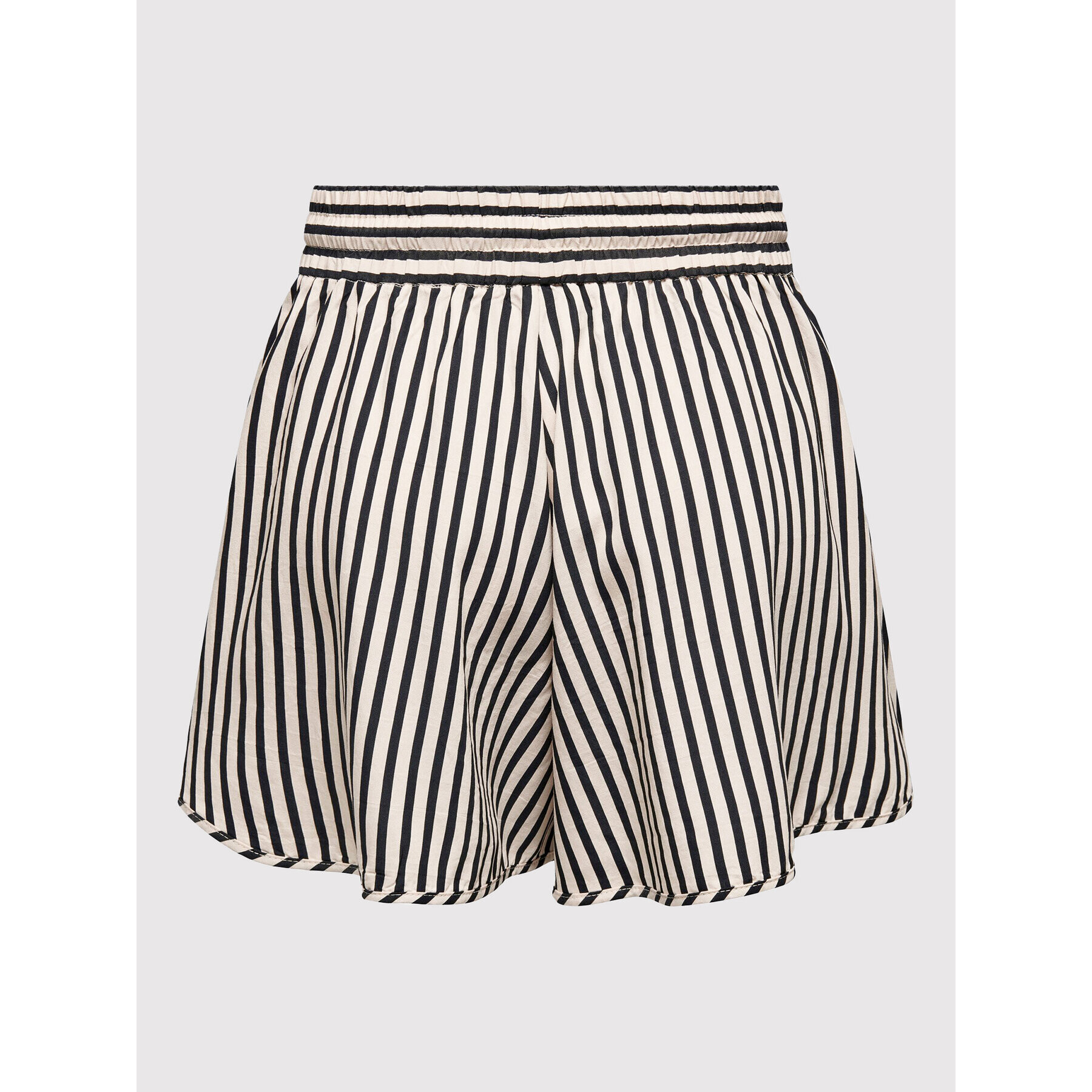 ONLY Шорти от плат Sweet 15256303 Черен Relaxed Fit - Pepit.bg