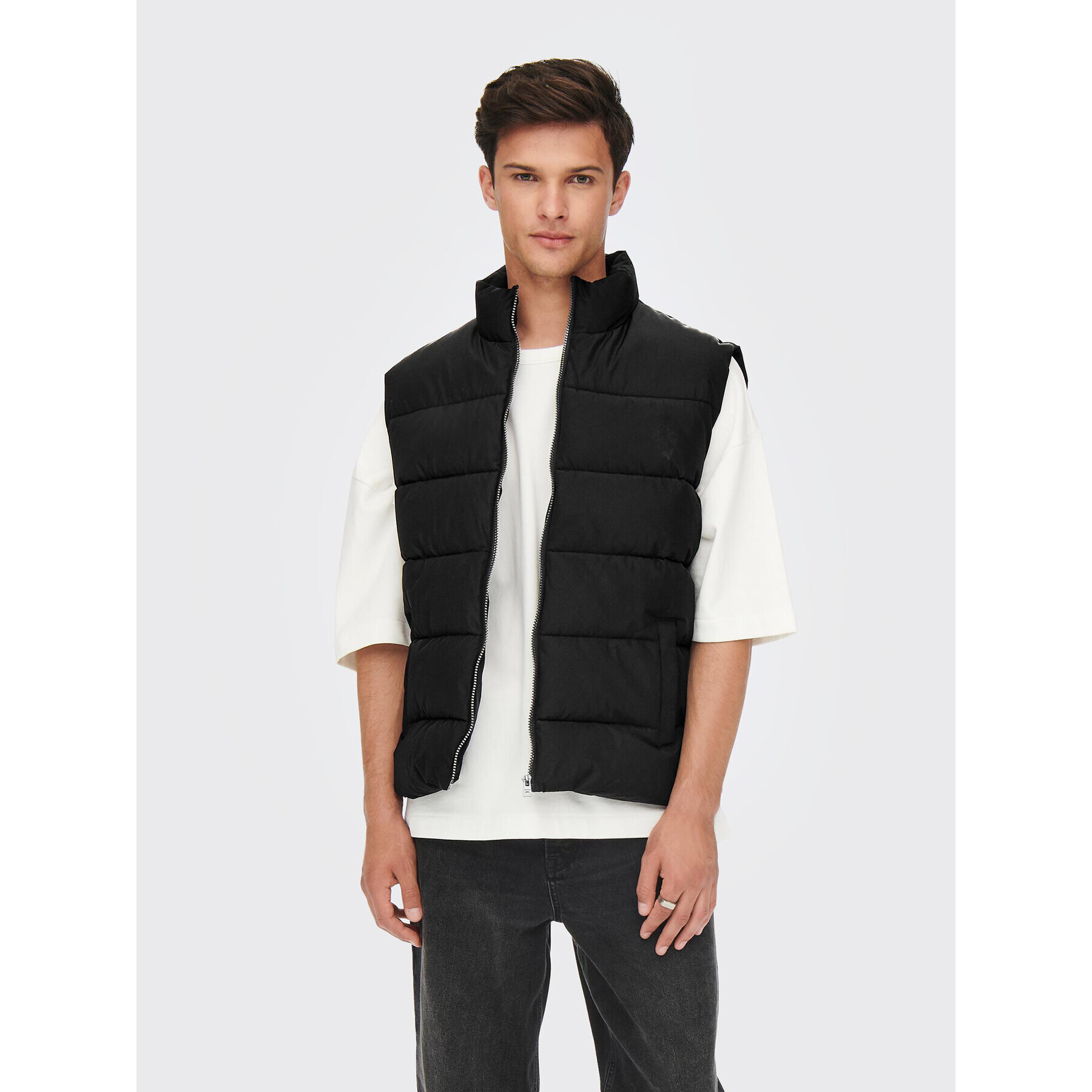 Only & Sons Елек Melvin 22022232 Черен Regular Fit - Pepit.bg