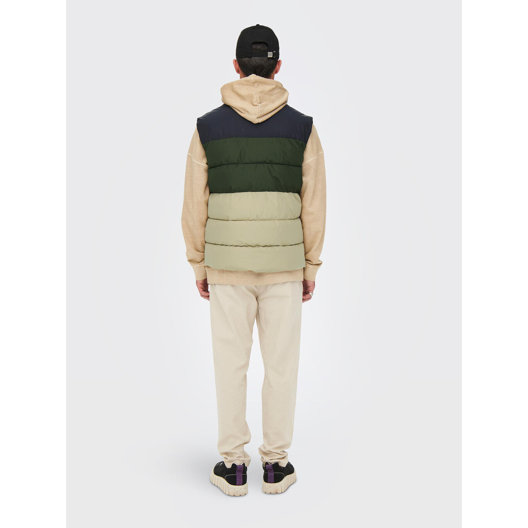 Only & Sons Елек Melvin 22022232 Цветен Regular Fit - Pepit.bg
