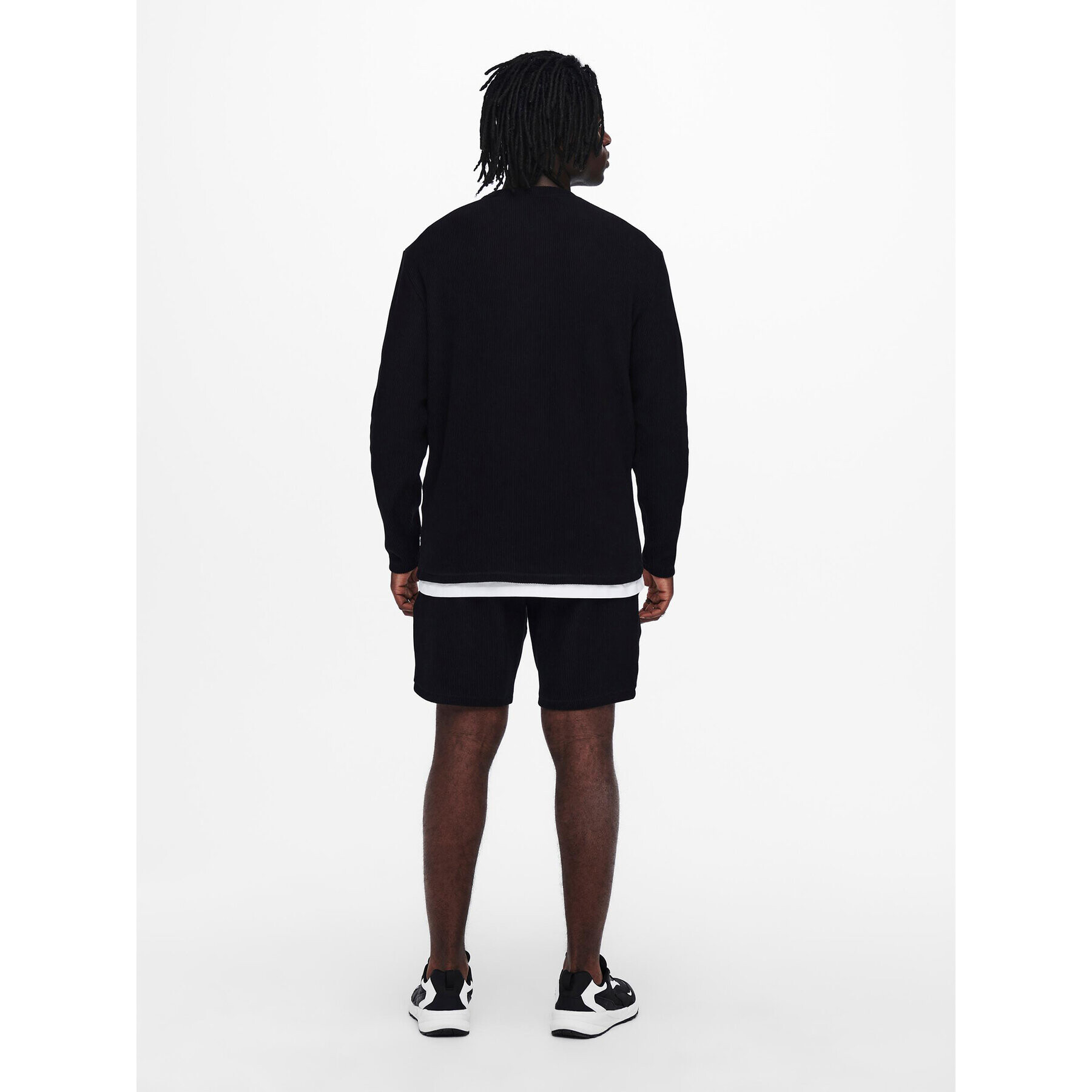 Only & Sons Шорти от плат 22019428 Черен Regular Fit - Pepit.bg