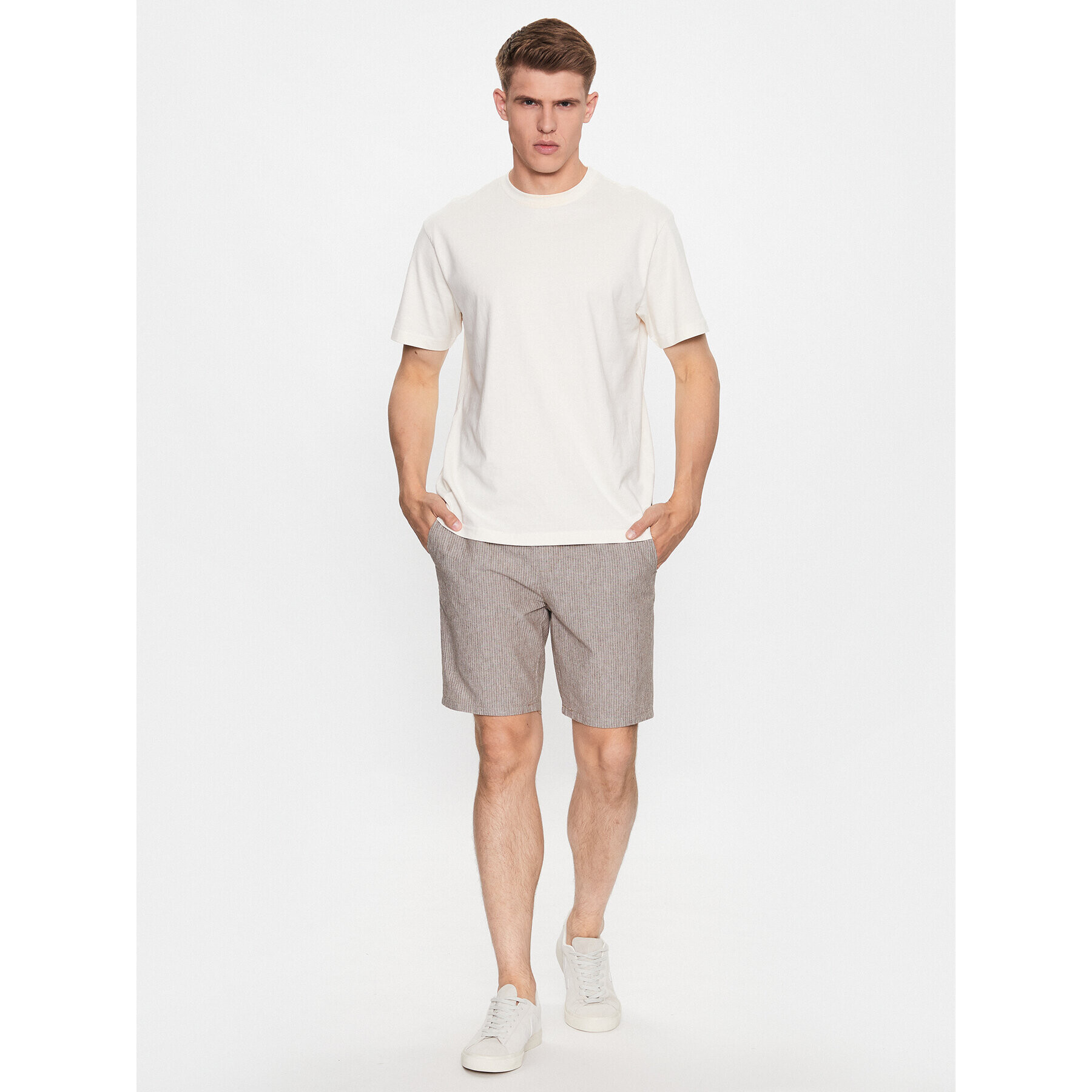 Only & Sons Шорти от плат 22024952 Кафяв Loose Fit - Pepit.bg