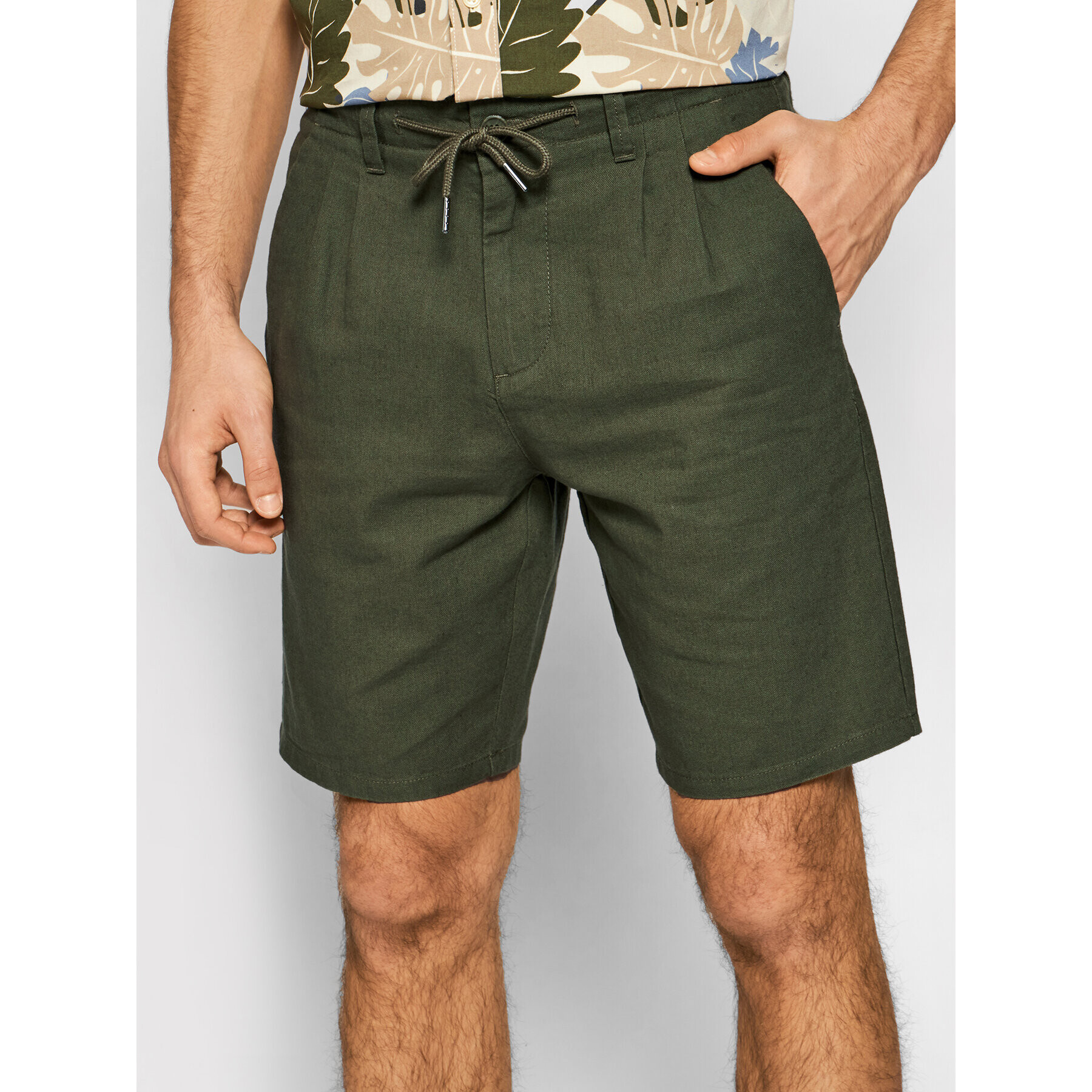 Only & Sons Шорти от плат Leo 22019201 Зелен Regular Fit - Pepit.bg