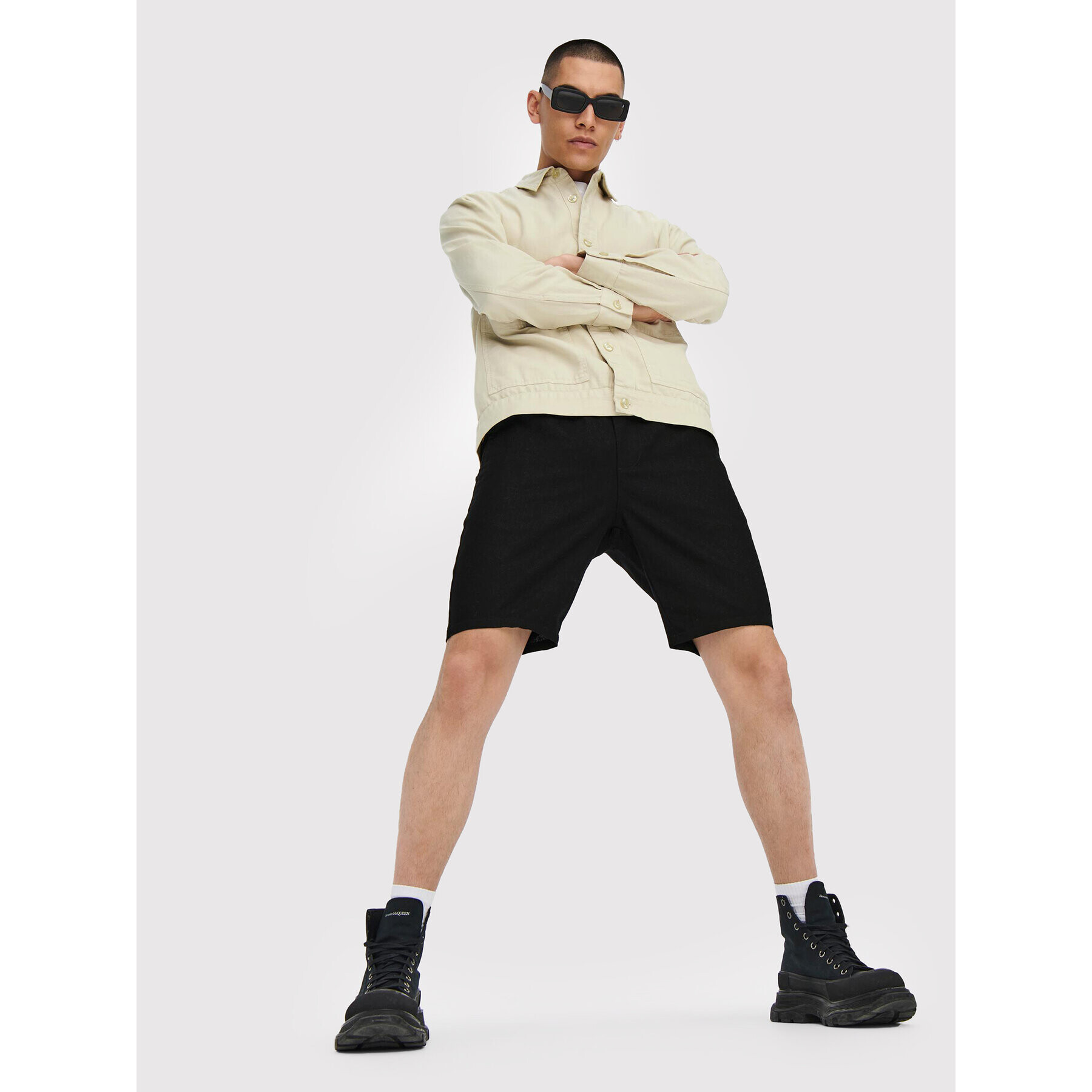 Only & Sons Шорти от плат Linus 22021824 Черен Regular Fit - Pepit.bg