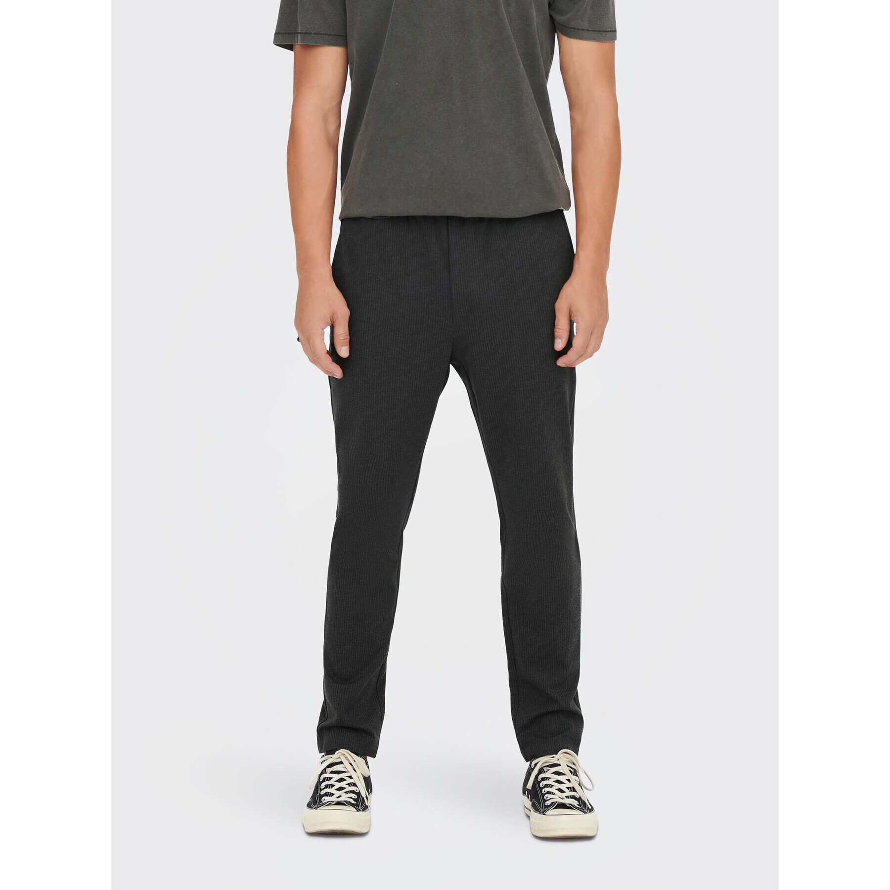 Only & Sons Текстилни панталони Linus 22023492 Черен Relaxed Fit - Pepit.bg