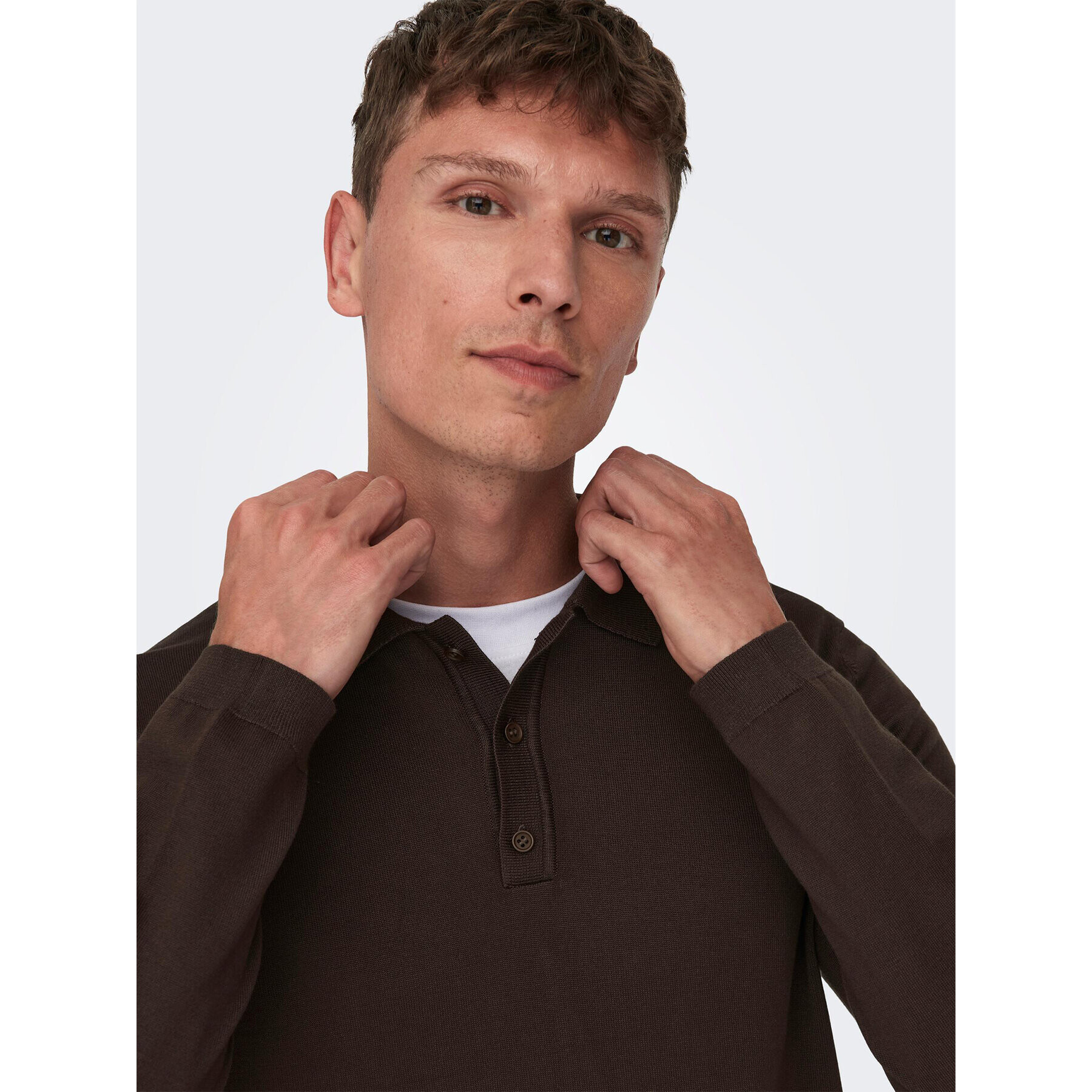 Only & Sons Тениска с яка и копчета 22021184 Кафяв Regular Fit - Pepit.bg