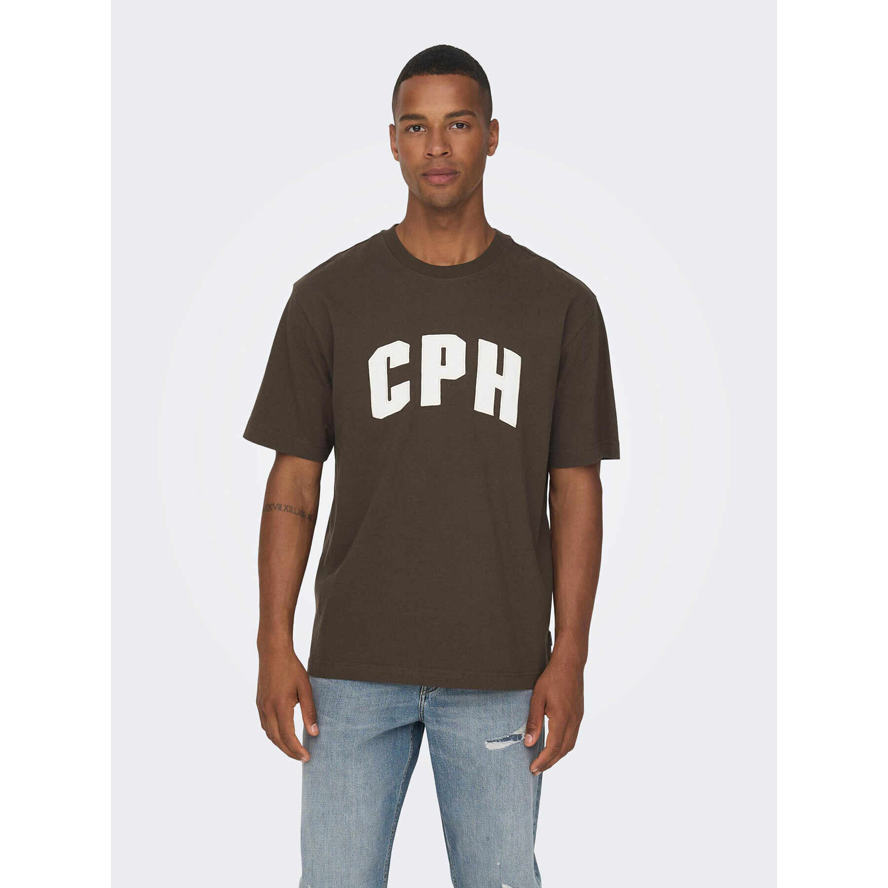 Only & Sons Тишърт 22026375 Кафяв Relaxed Fit - Pepit.bg