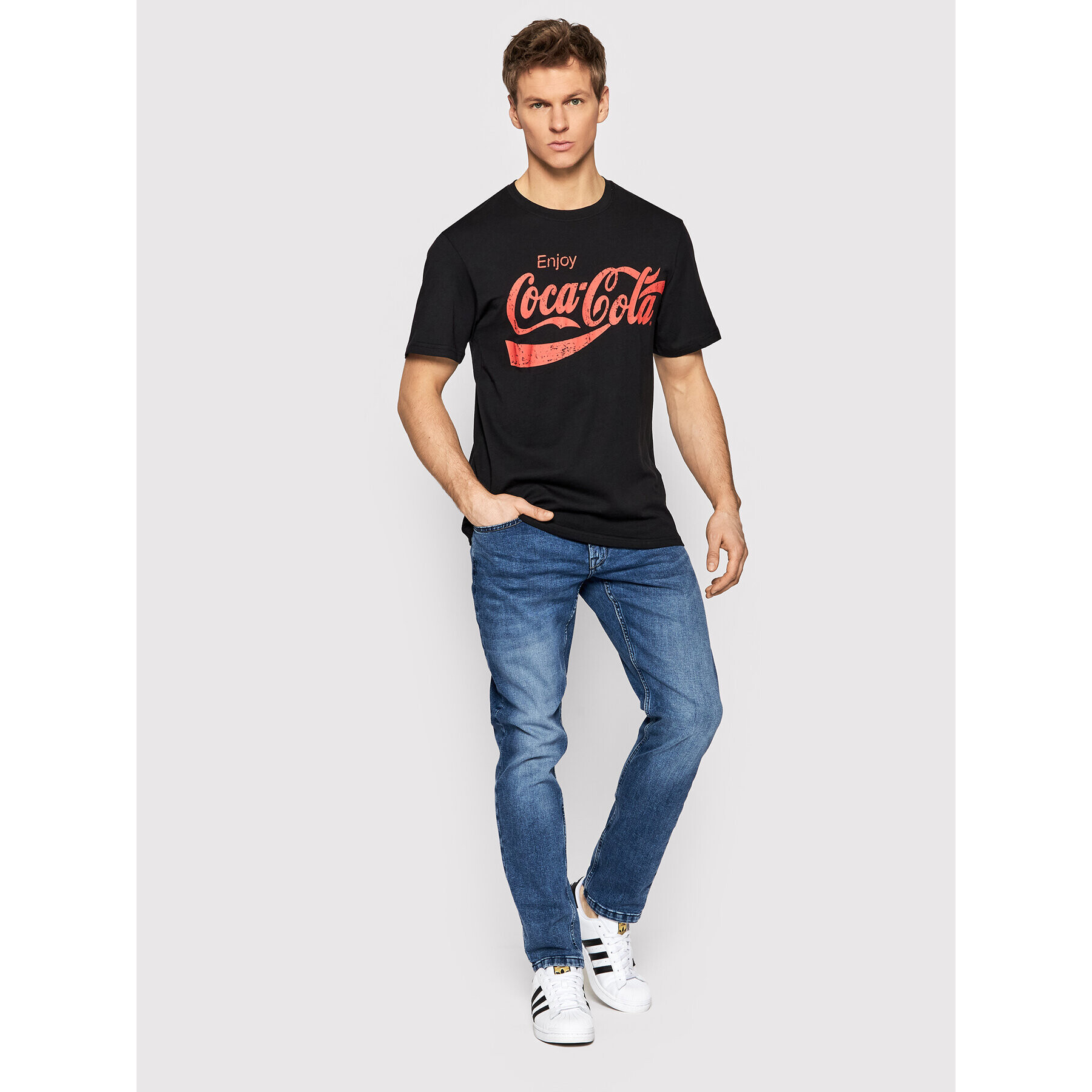 Only & Sons Тишърт COCA-COLA 22023351 Черен Regular Fit - Pepit.bg