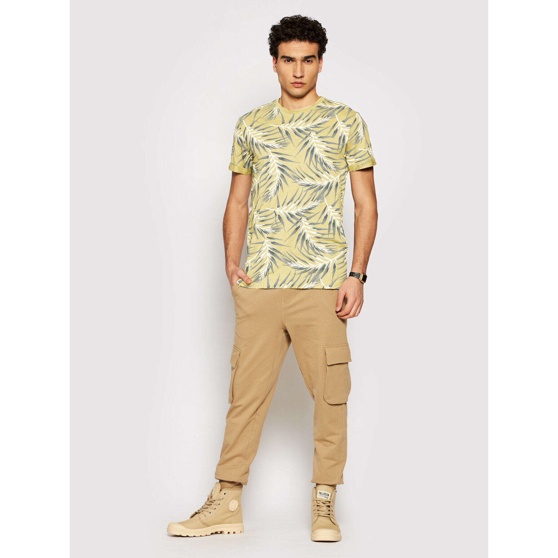 Only & Sons Тишърт Iason 22016762 Кафяв Slim Fit - Pepit.bg