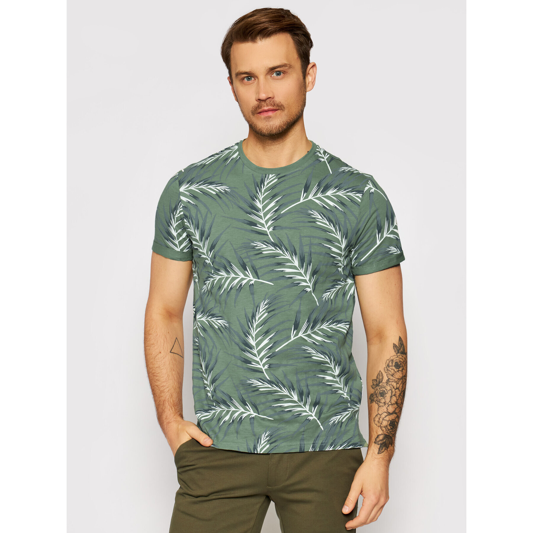 Only & Sons Тишърт Iason 22016762 Зелен Slim Fit - Pepit.bg