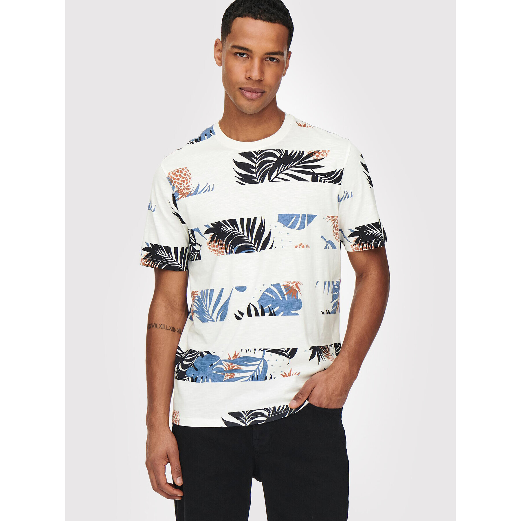 Only & Sons Тишърт Melodi 22022191 Бял Regular Fit - Pepit.bg