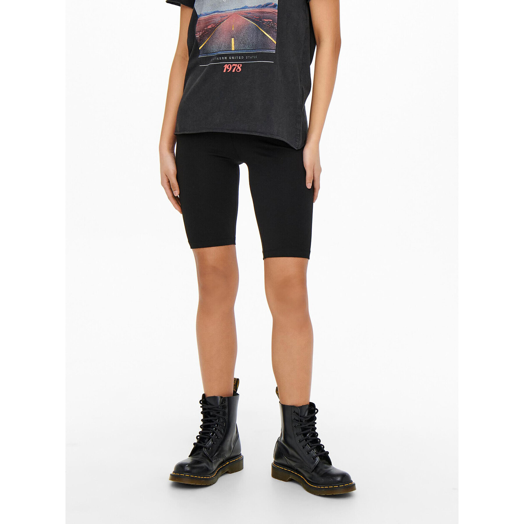 ONLY Спортни шорти 15174969 Черен Slim Fit - Pepit.bg