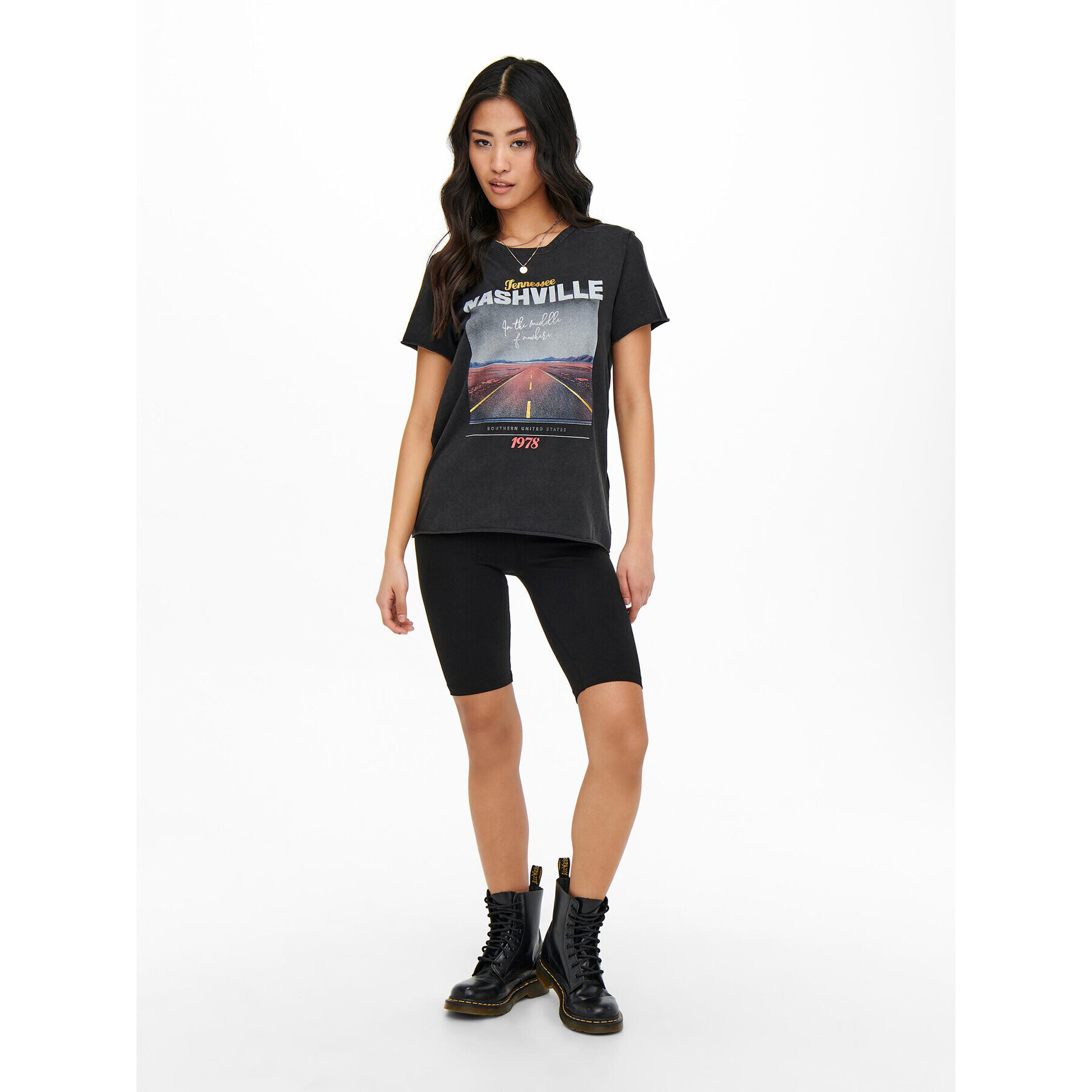ONLY Спортни шорти 15174969 Черен Slim Fit - Pepit.bg