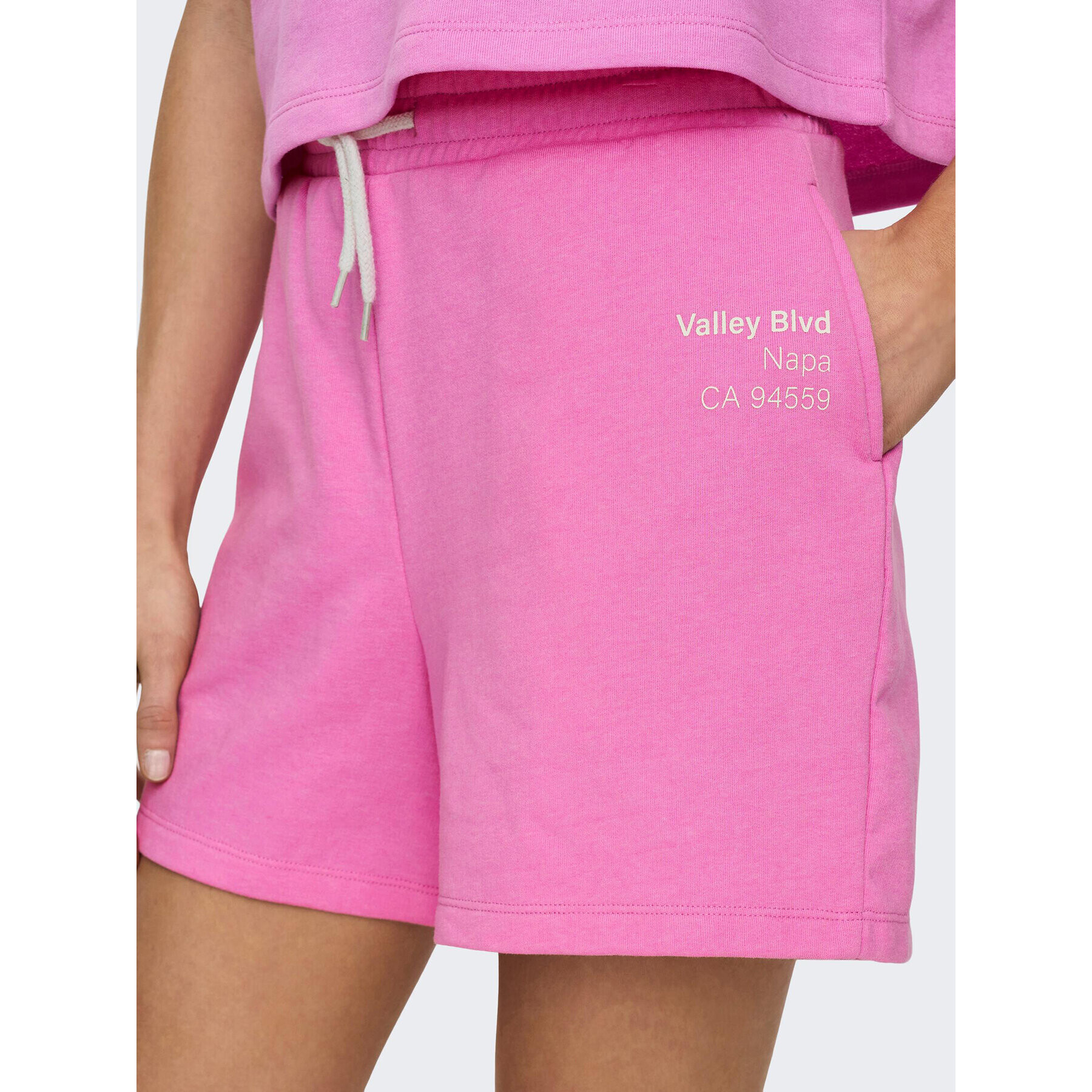 ONLY Спортни шорти 15293692 Розов Regular Fit - Pepit.bg