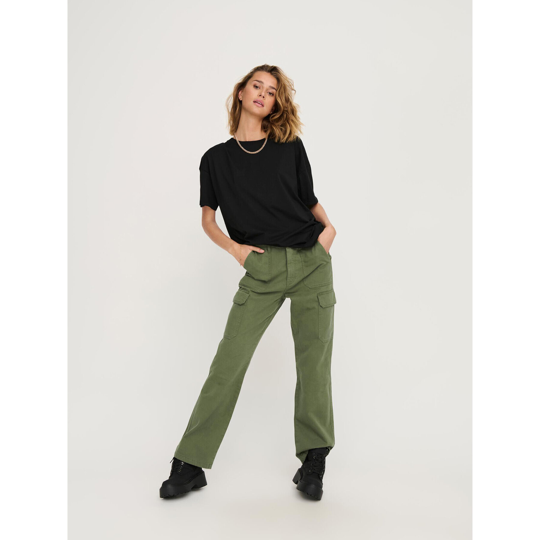 ONLY Текстилни панталони 15300976 Зелен Loose Fit - Pepit.bg