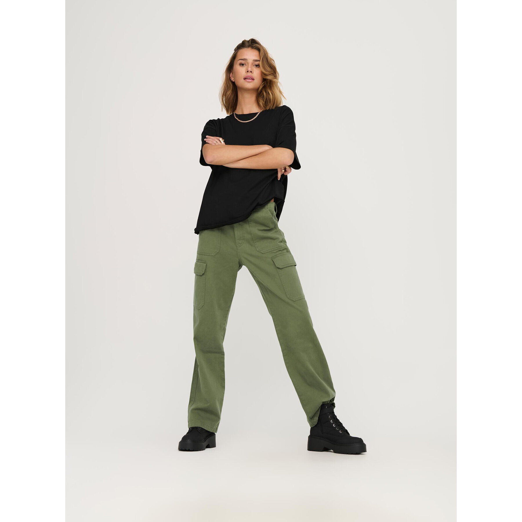 ONLY Текстилни панталони 15300976 Зелен Loose Fit - Pepit.bg