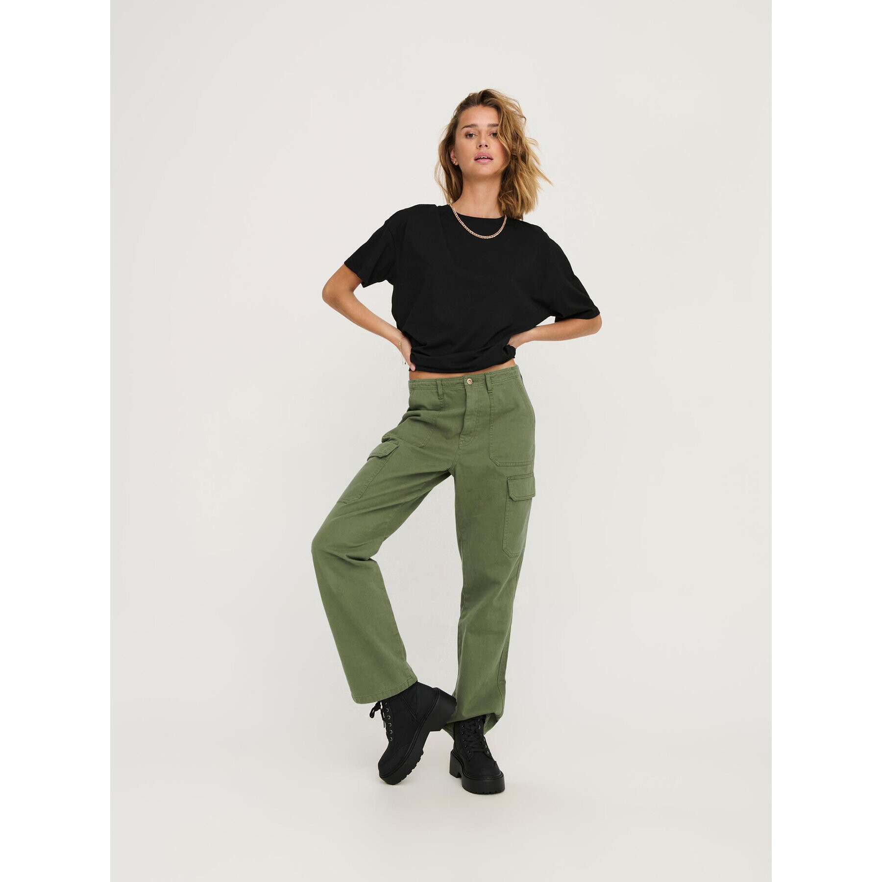 ONLY Текстилни панталони 15300976 Зелен Loose Fit - Pepit.bg