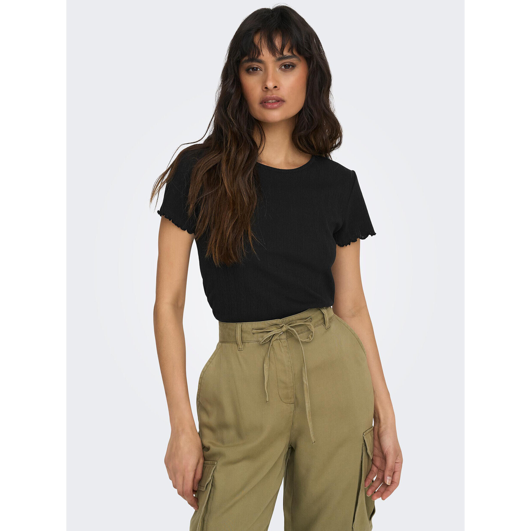 ONLY Тишърт Carlotta 15256154 Черен Tight Fit - Pepit.bg