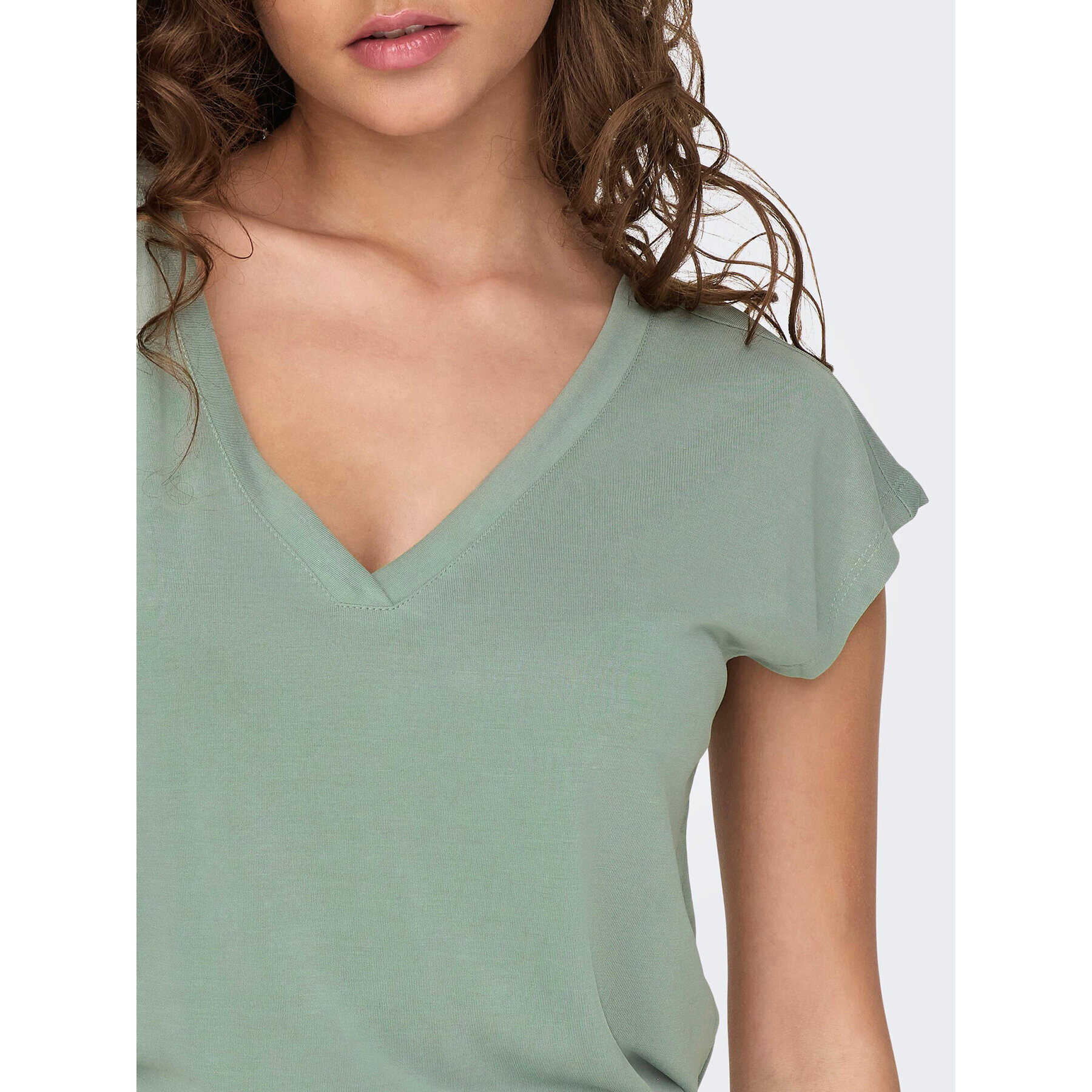 ONLY Тишърт Free 15287041 Зелен Regular Fit - Pepit.bg