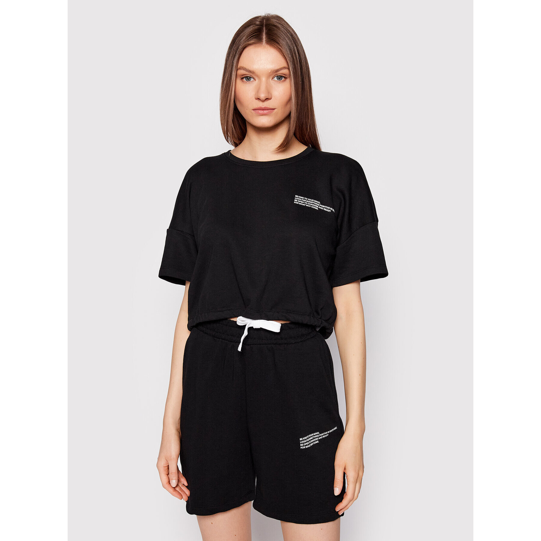 ONLY Тишърт Nissi 15257715 Черен Relaxed Fit - Pepit.bg