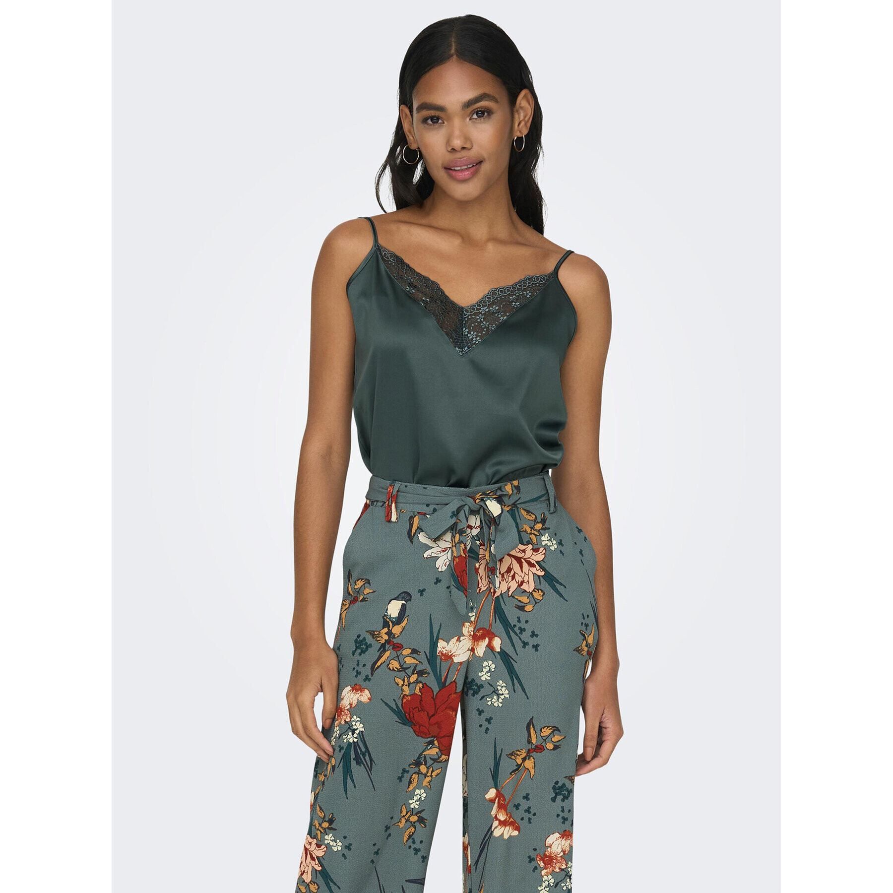 ONLY топ 15287104 Зелен Regular Fit - Pepit.bg